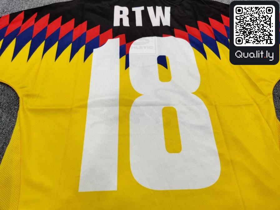 Shirt QC photo 3 of 20