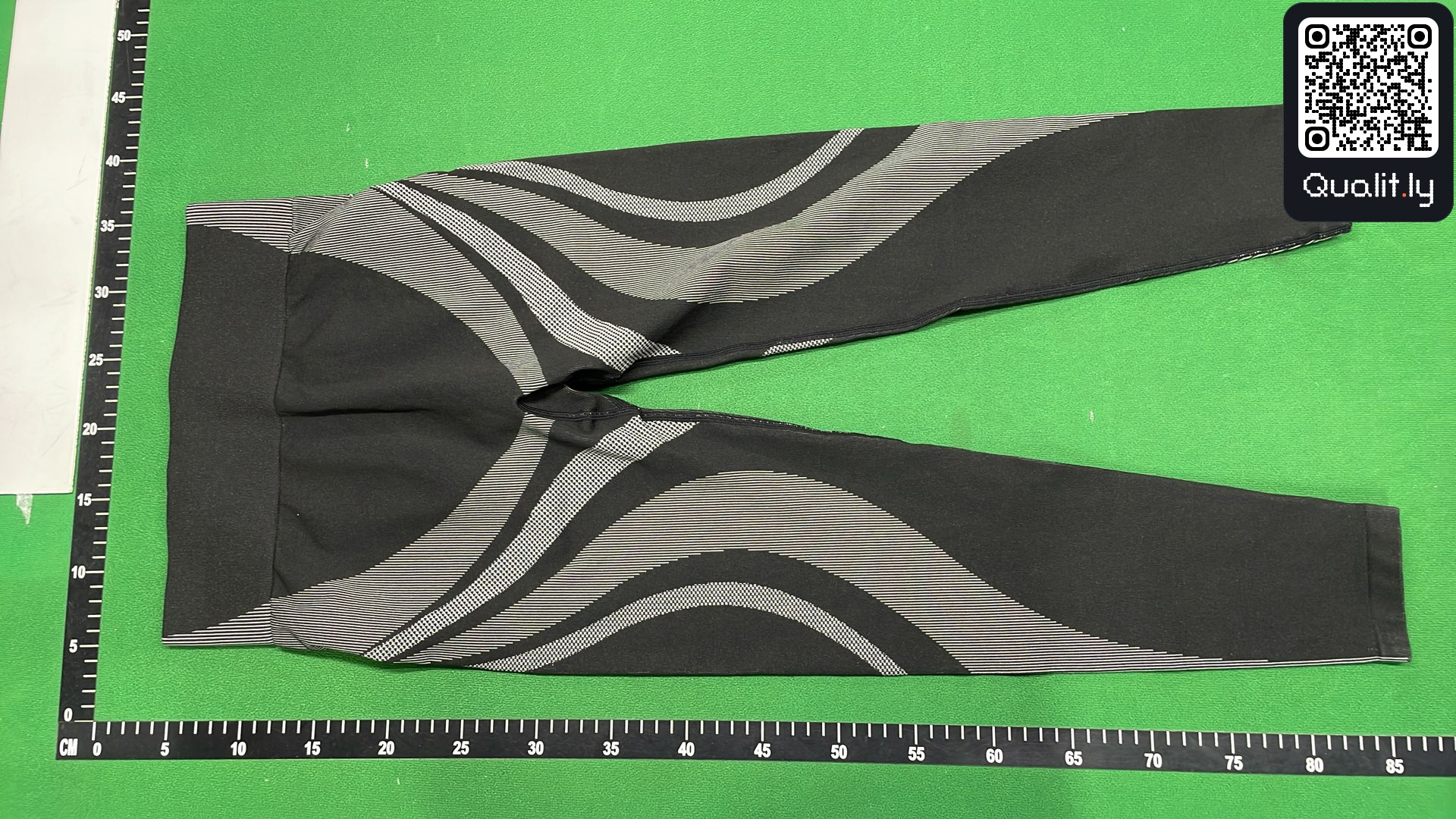 Pants QC photo 2 of 4