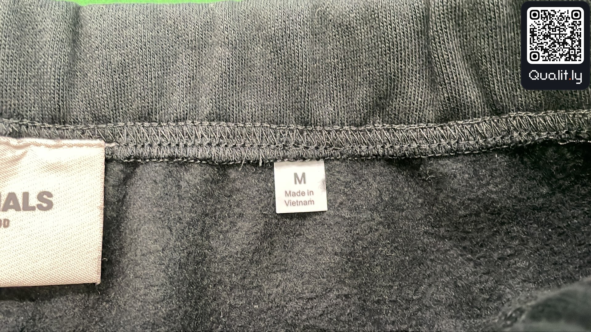 Short — photo QC 1 sur 4