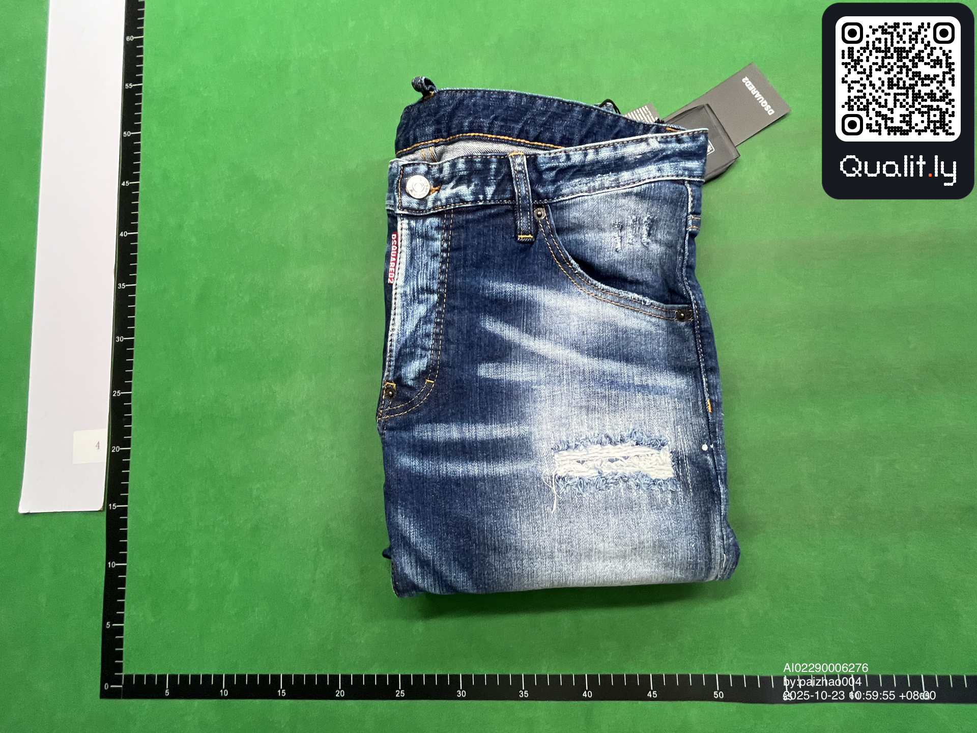 Foto QC 1 de 20