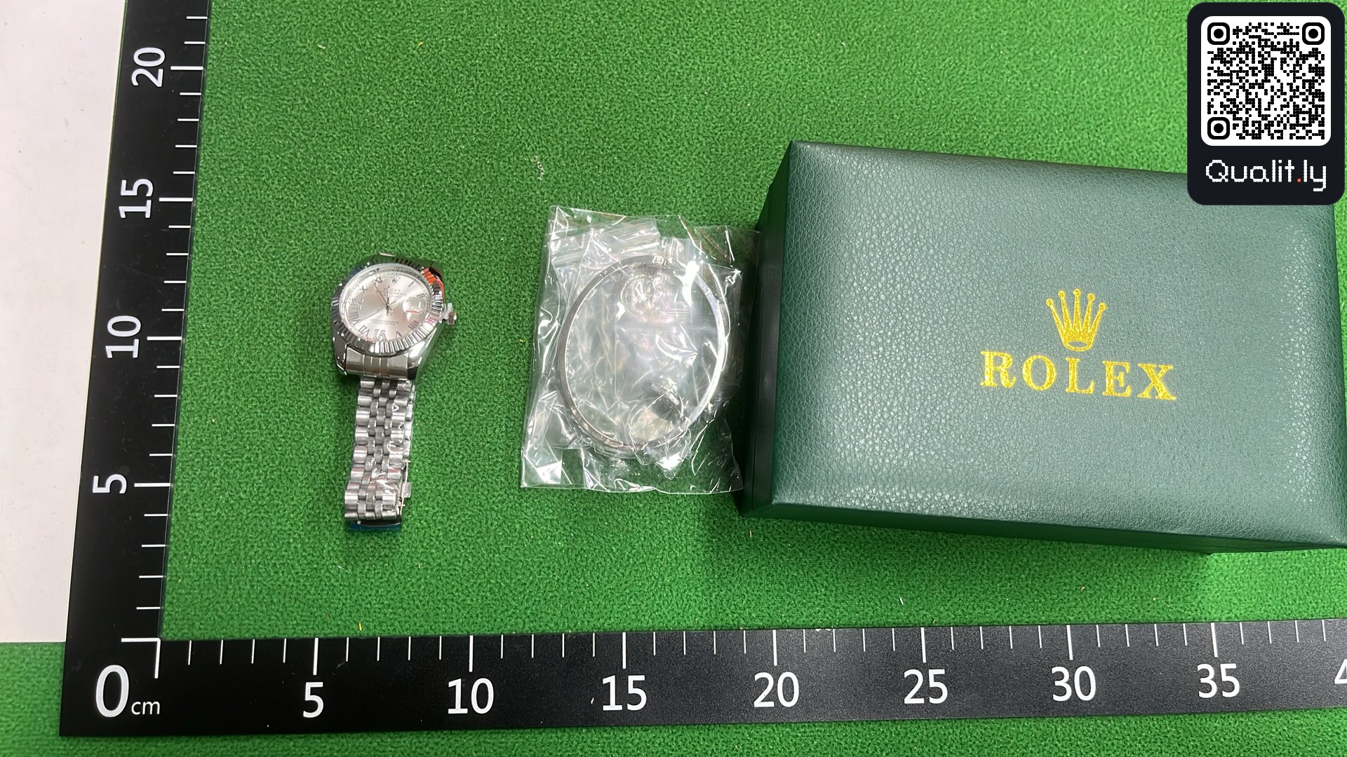 Watch QC photo 3 of 33