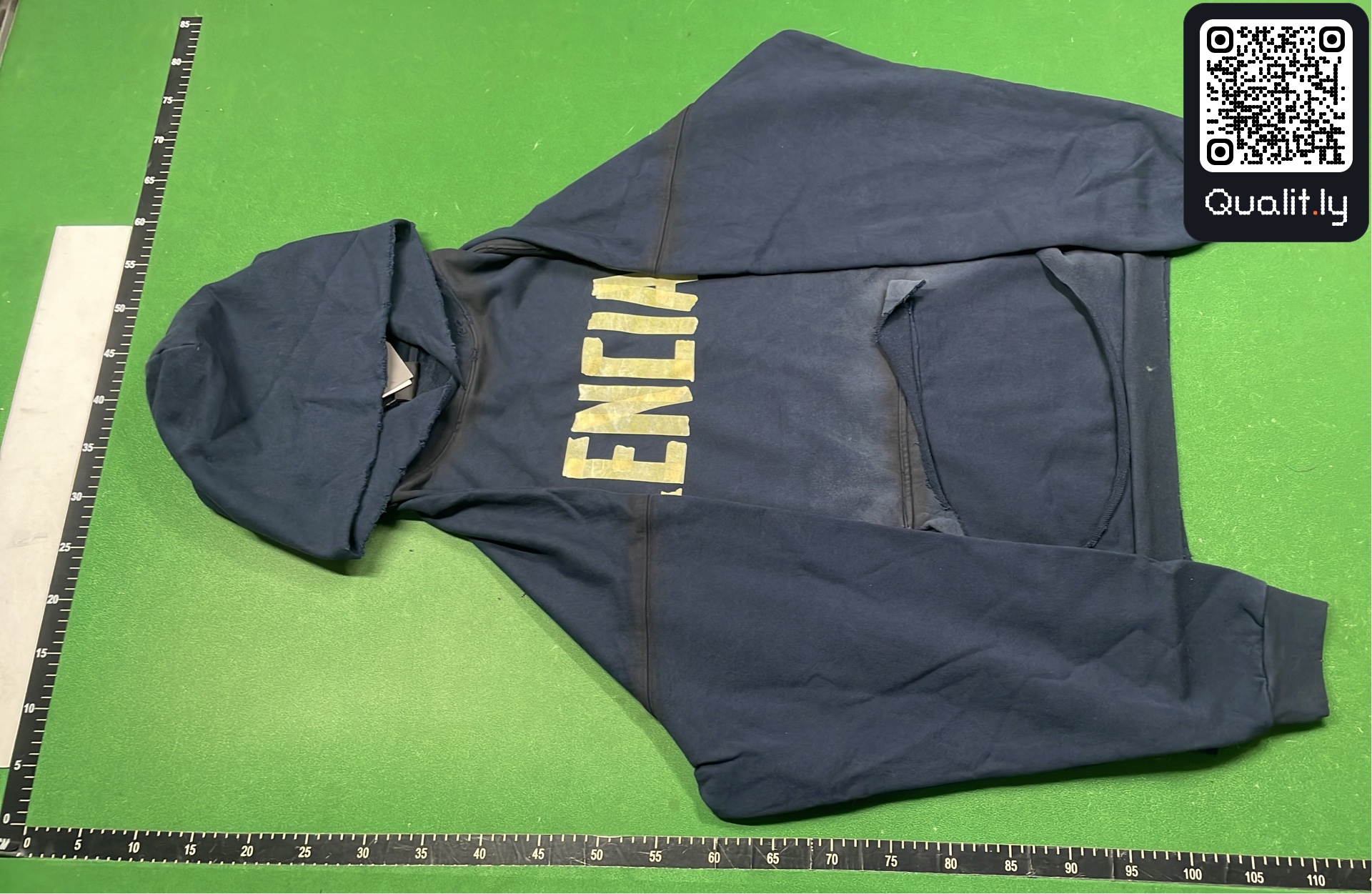 Hoodie — QC-foto 2 van 8