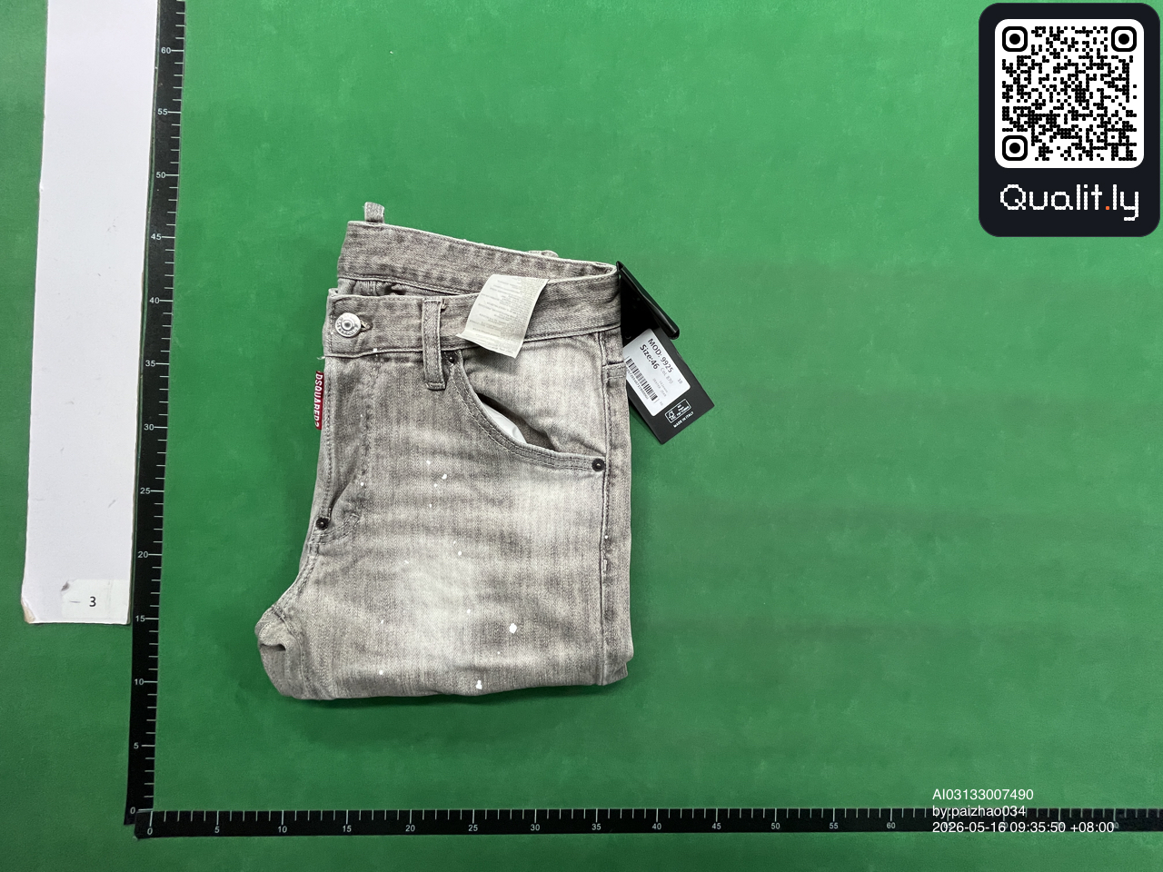 Jeans QC photo 1 of 42