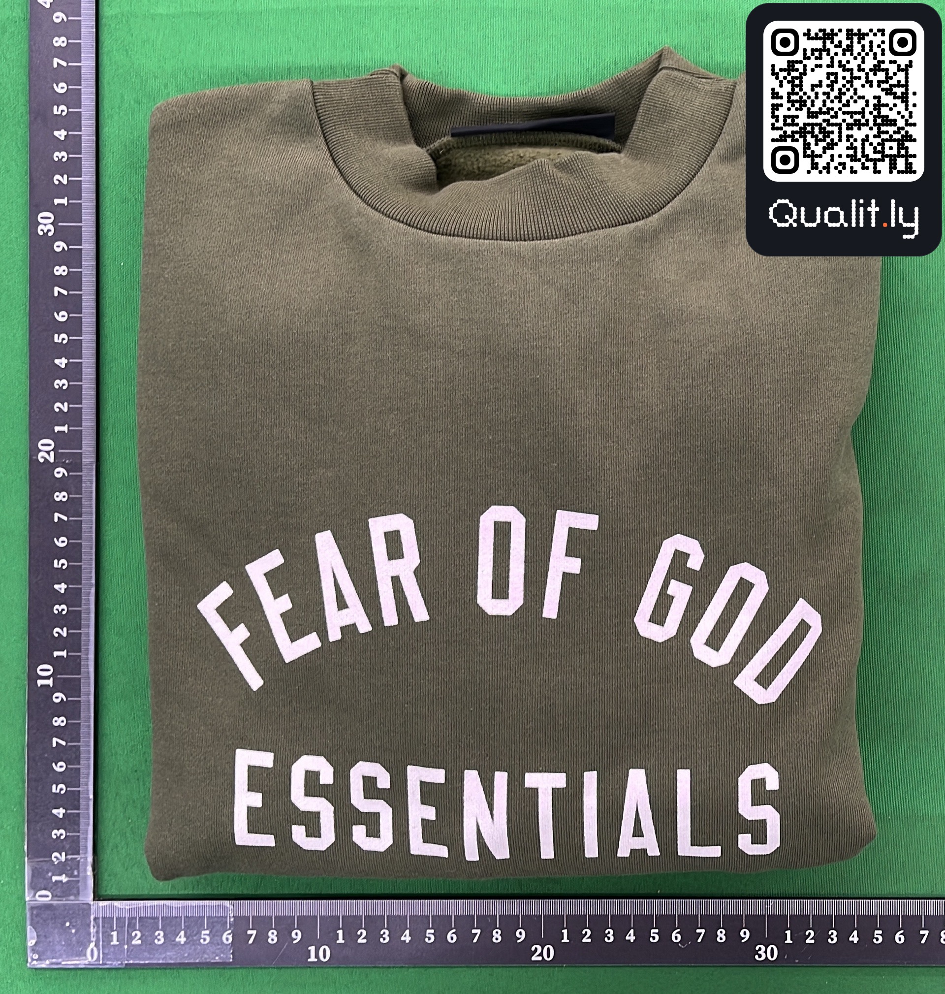 Sweater — QC-foto 1 van 40