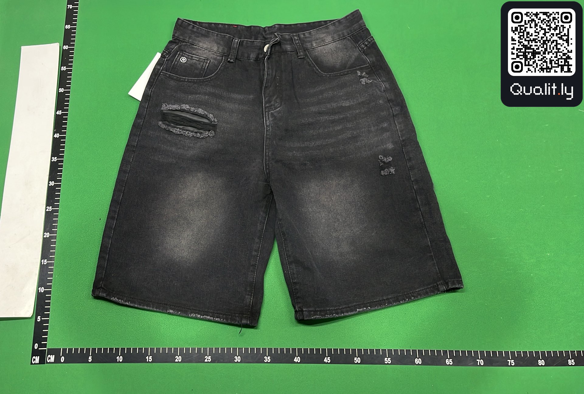 牛仔裤 QC 照片 2 / 44
