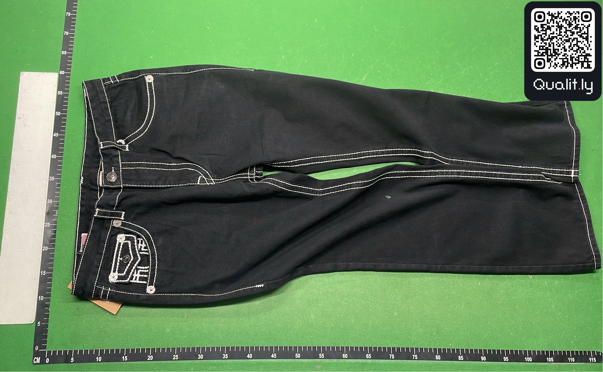 Jeans — QC-foto 2 av 552