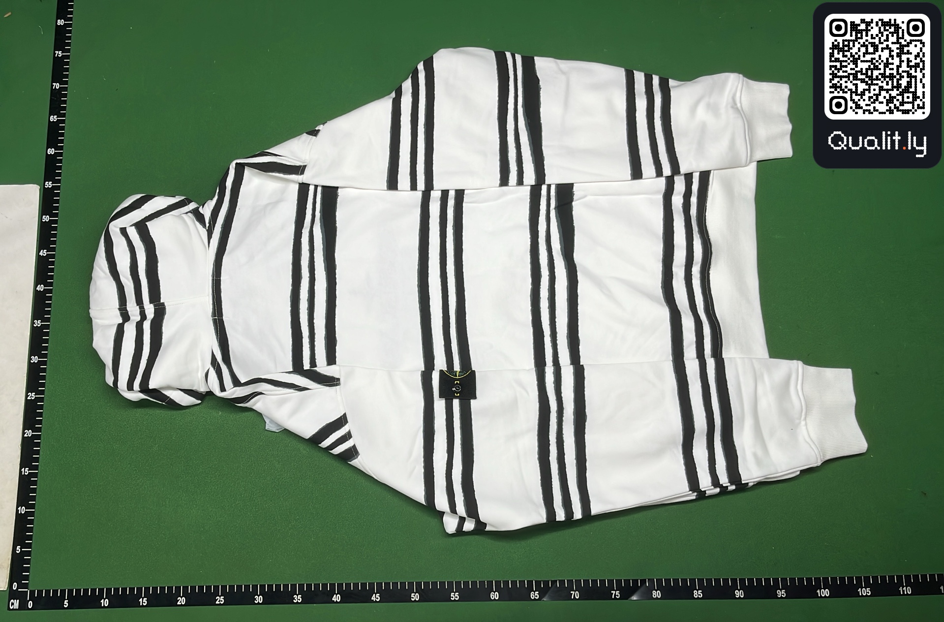 Bluza z kapturem — zdjęcie QC 3 z 12