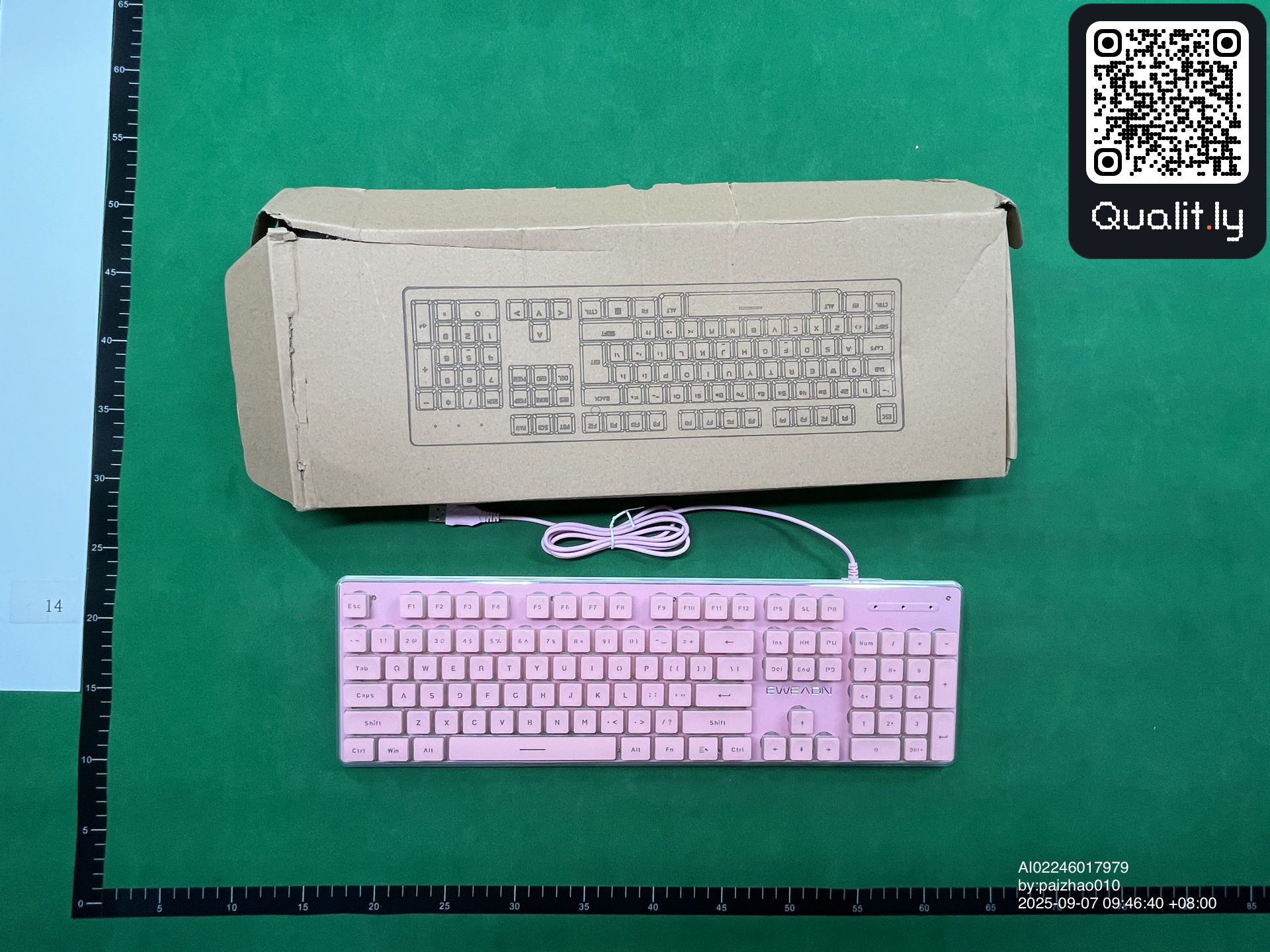 Foto QC 1 di 3