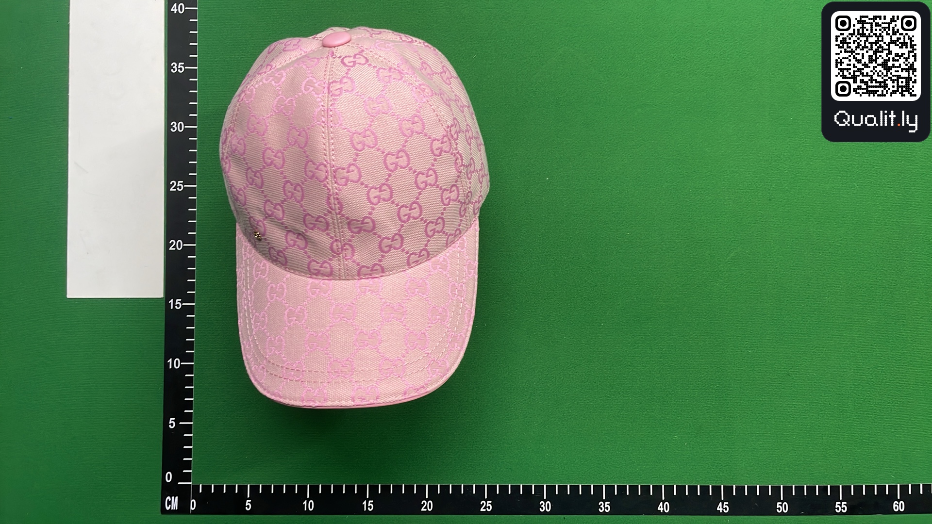 Pet — QC-foto 1 van 26