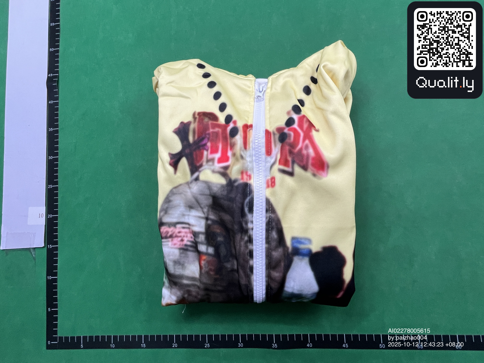 Hoodie QC photo 1 of 8