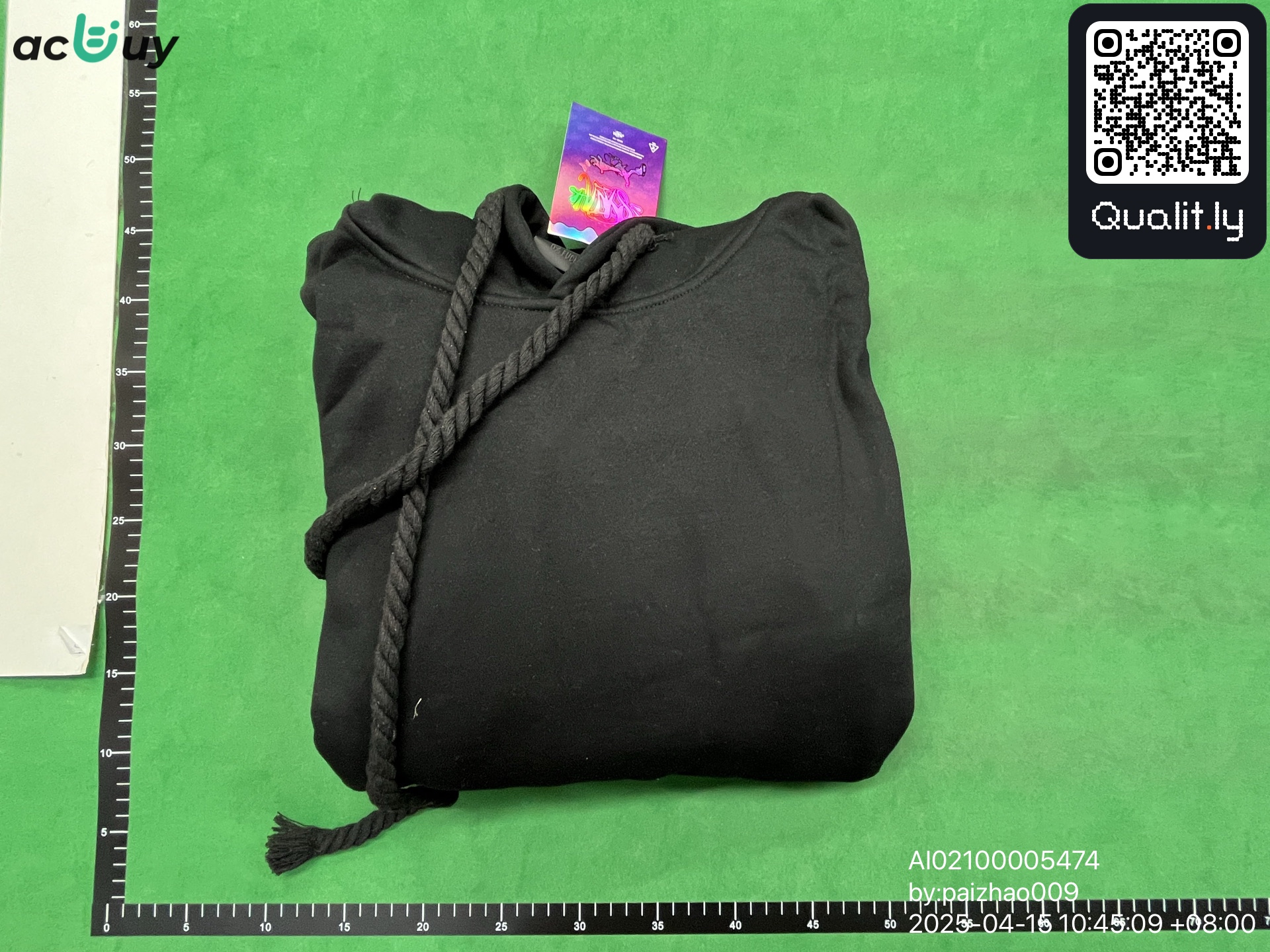 Hoodie QC photo 1 of 4