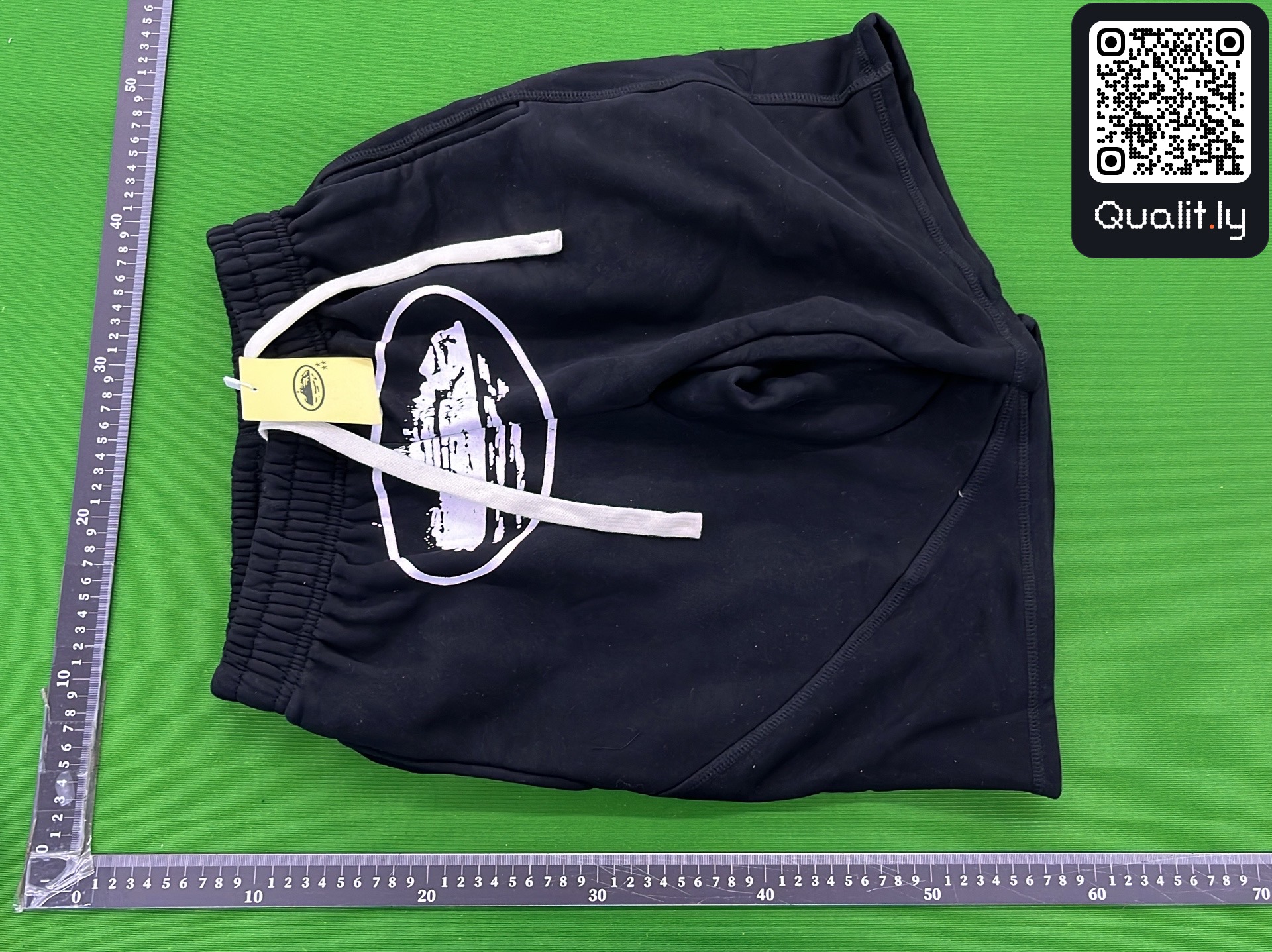 短裤 QC 照片 3 / 99