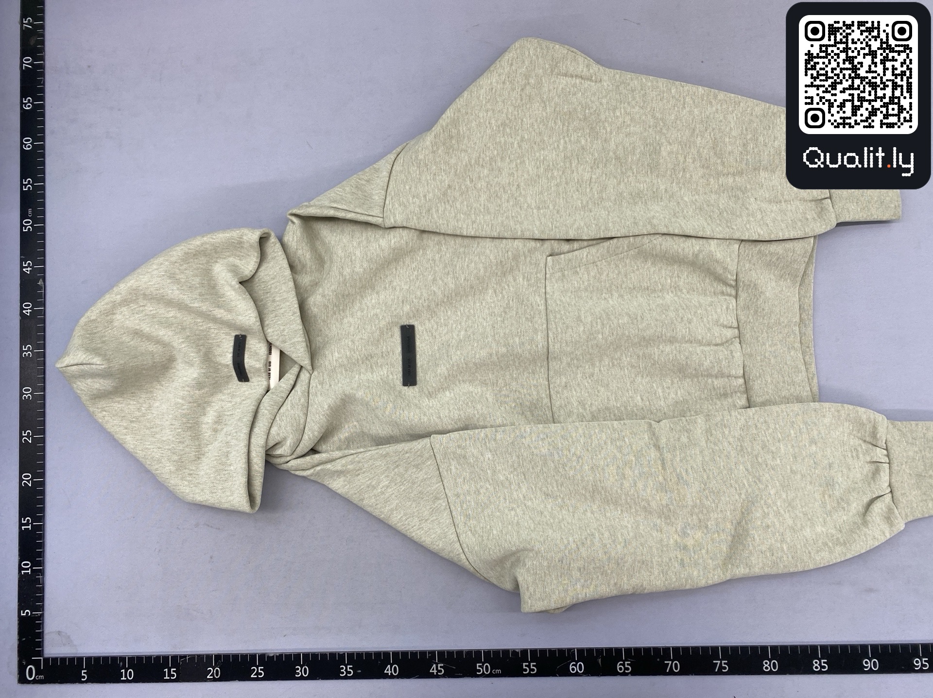 Hoodie QC photo 2 of 70