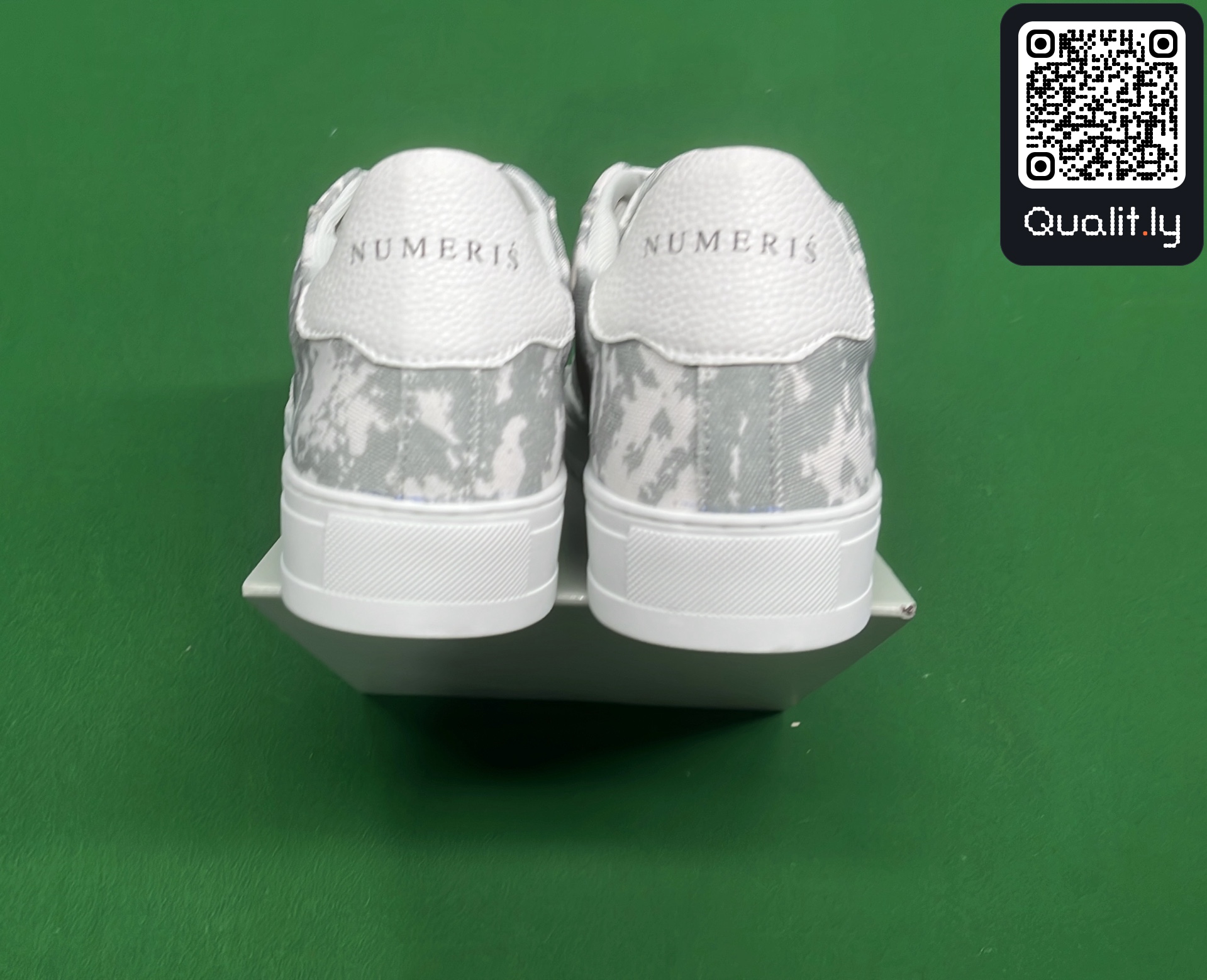 Sneakers QC photo 3 of 6