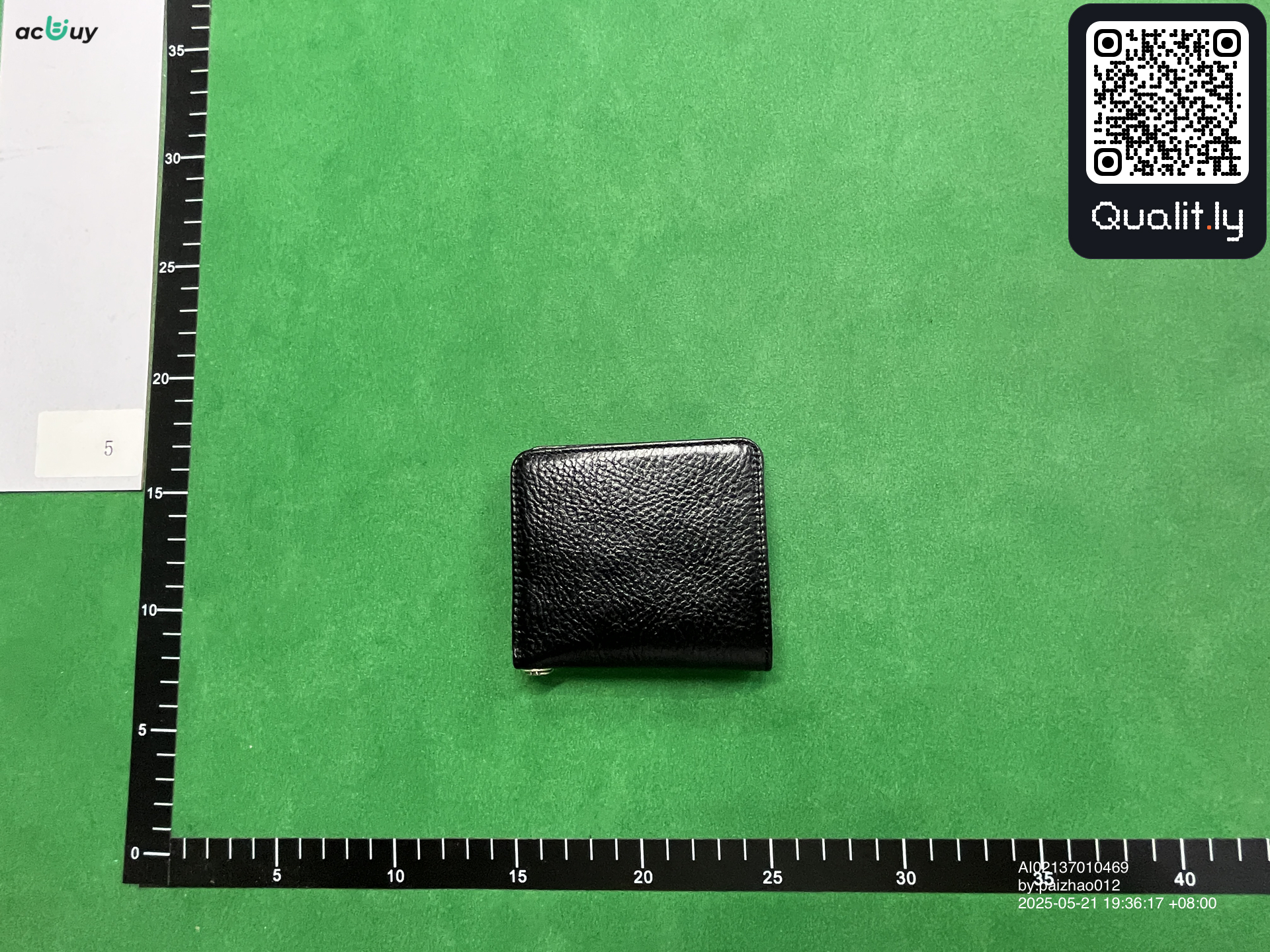 Wallet QC photo 2 of 29