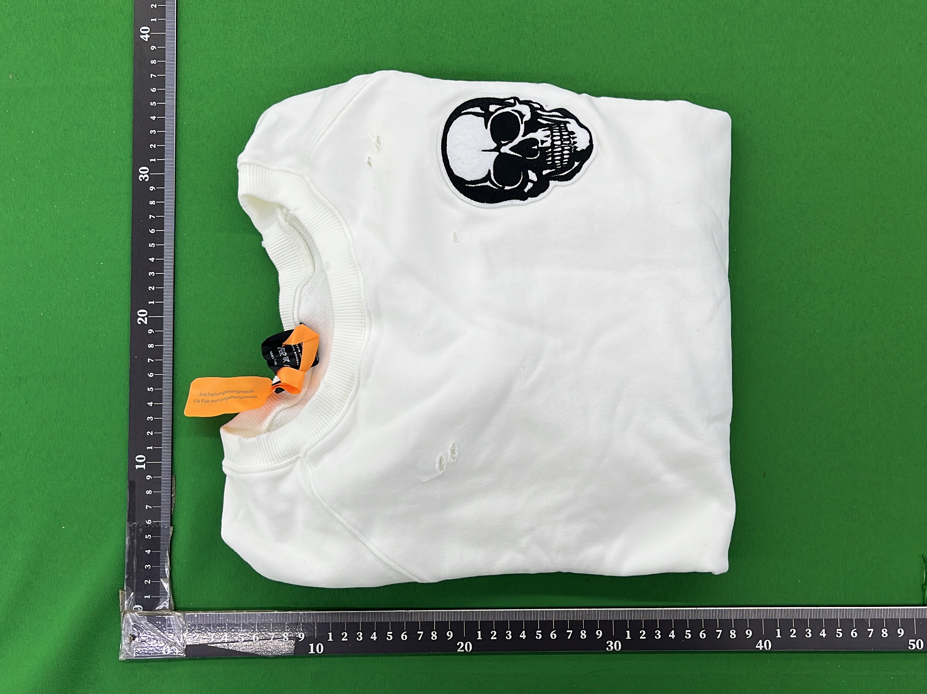 Sweatshirt QC photo 1 of 46