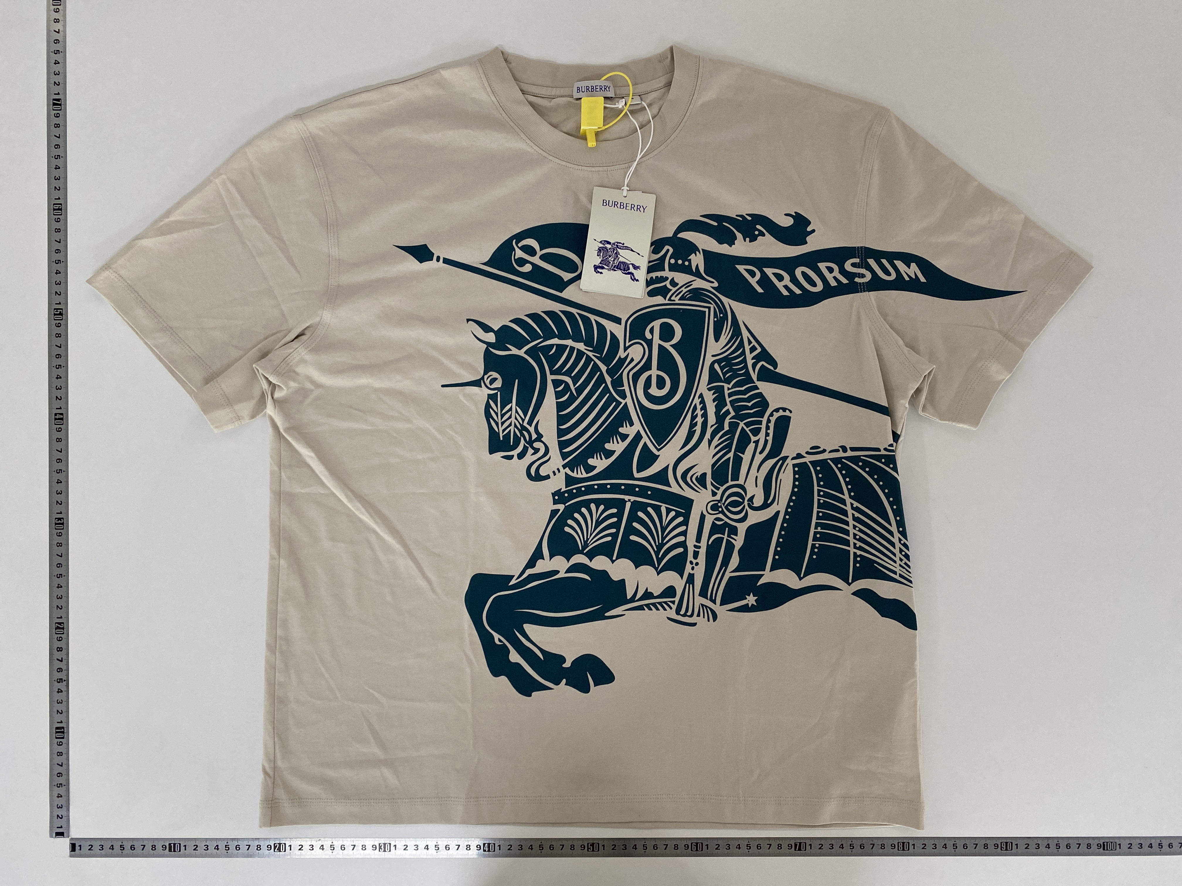 Camiseta — foto QC 3 de 5