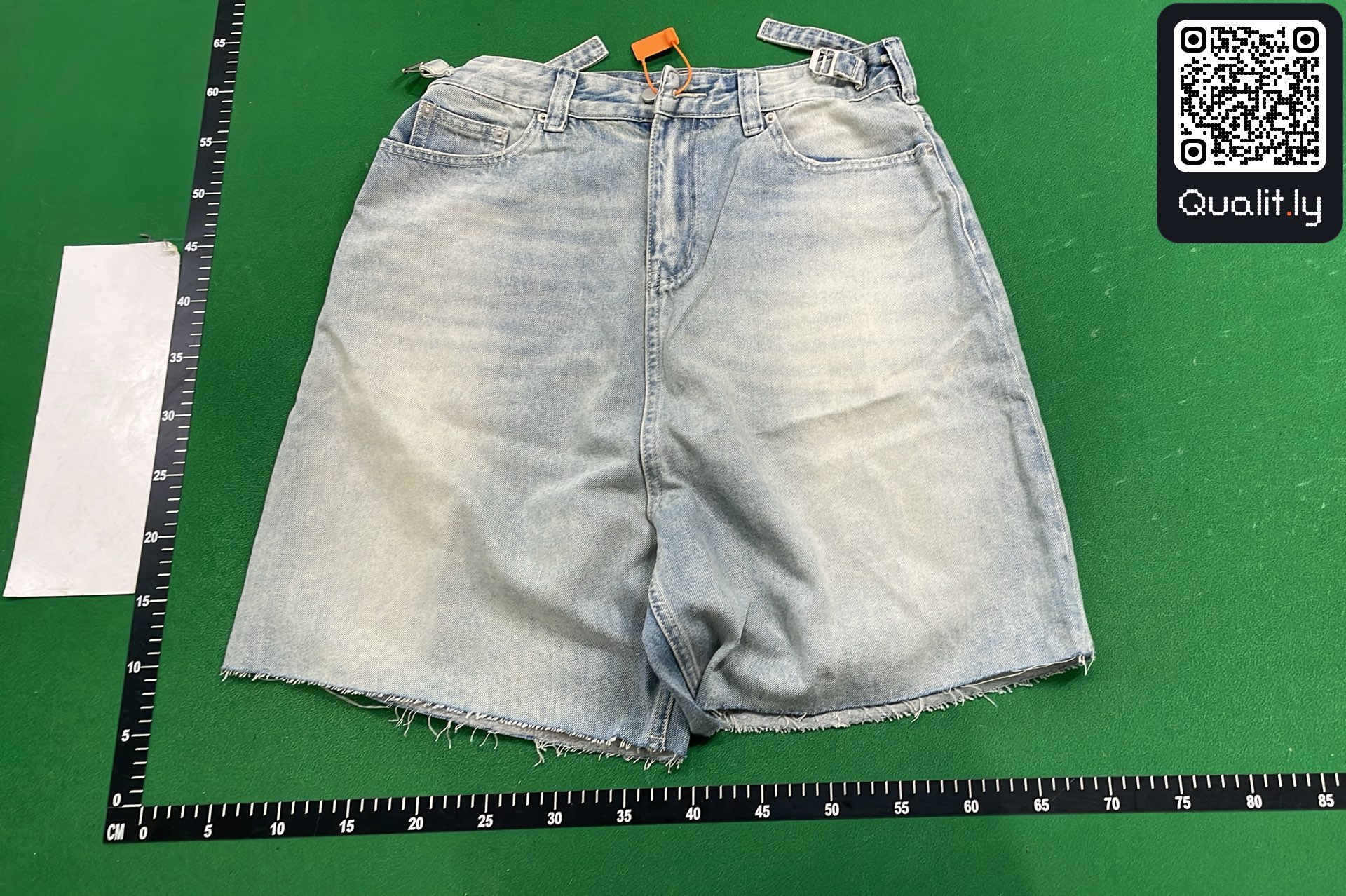 Jeans — QC-foto 2 van 8