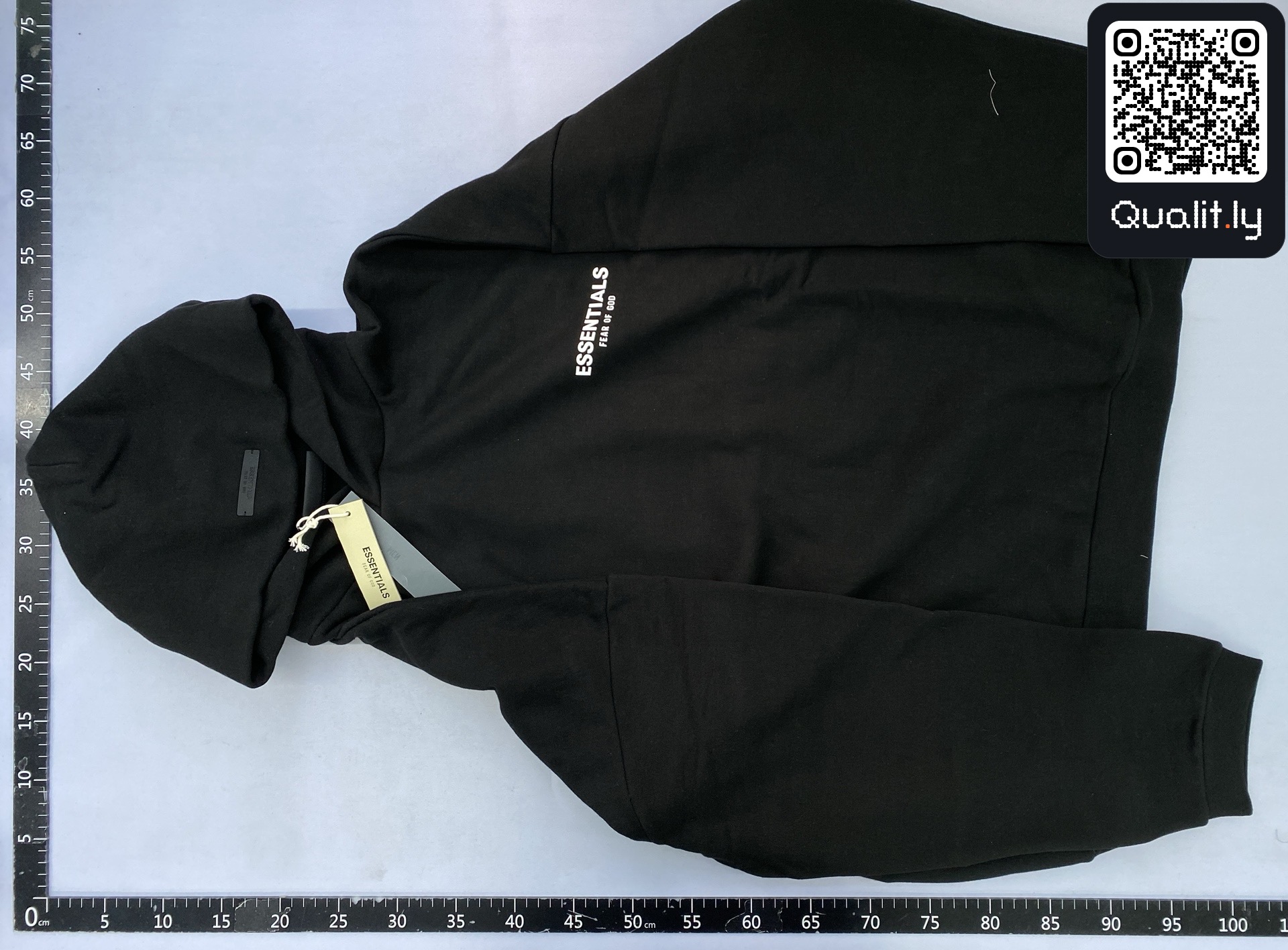 Hoodie QC photo 2 of 64