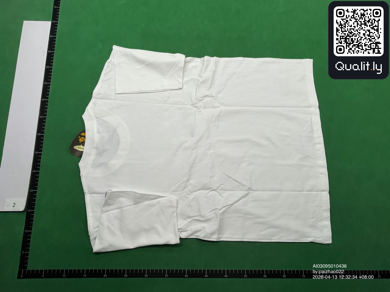 T-shirt — foto QC 2 di 90