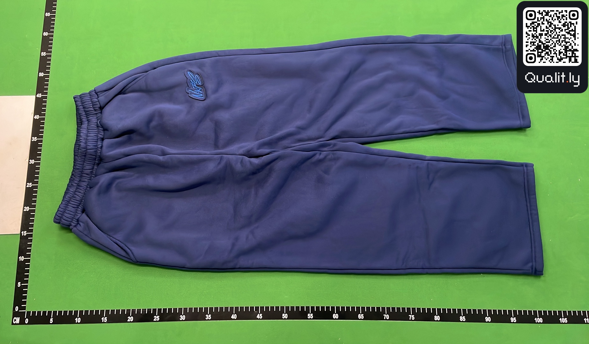 Hoodie QC photo 2 of 62