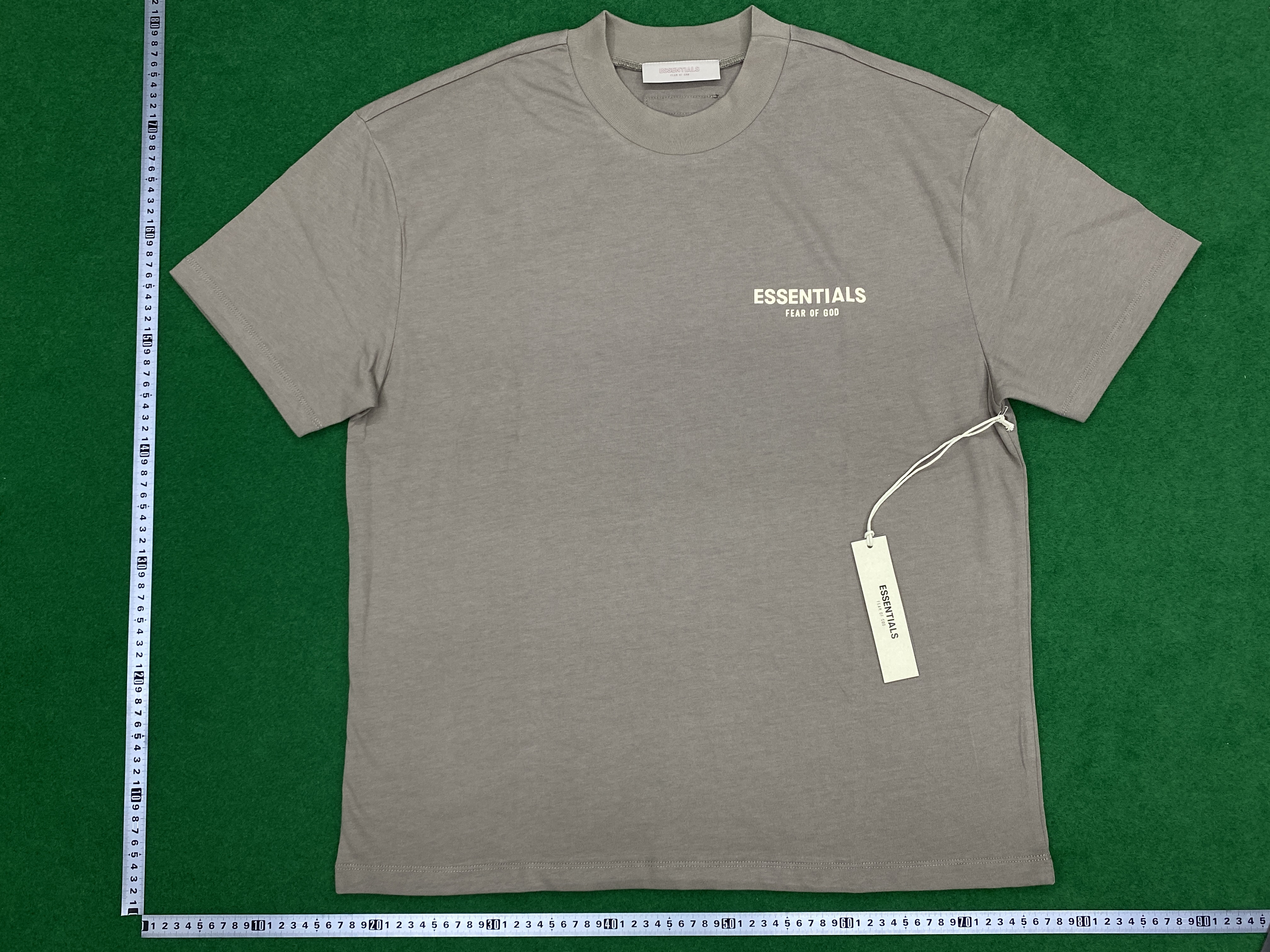 T-shirt — foto QC 1 di 19