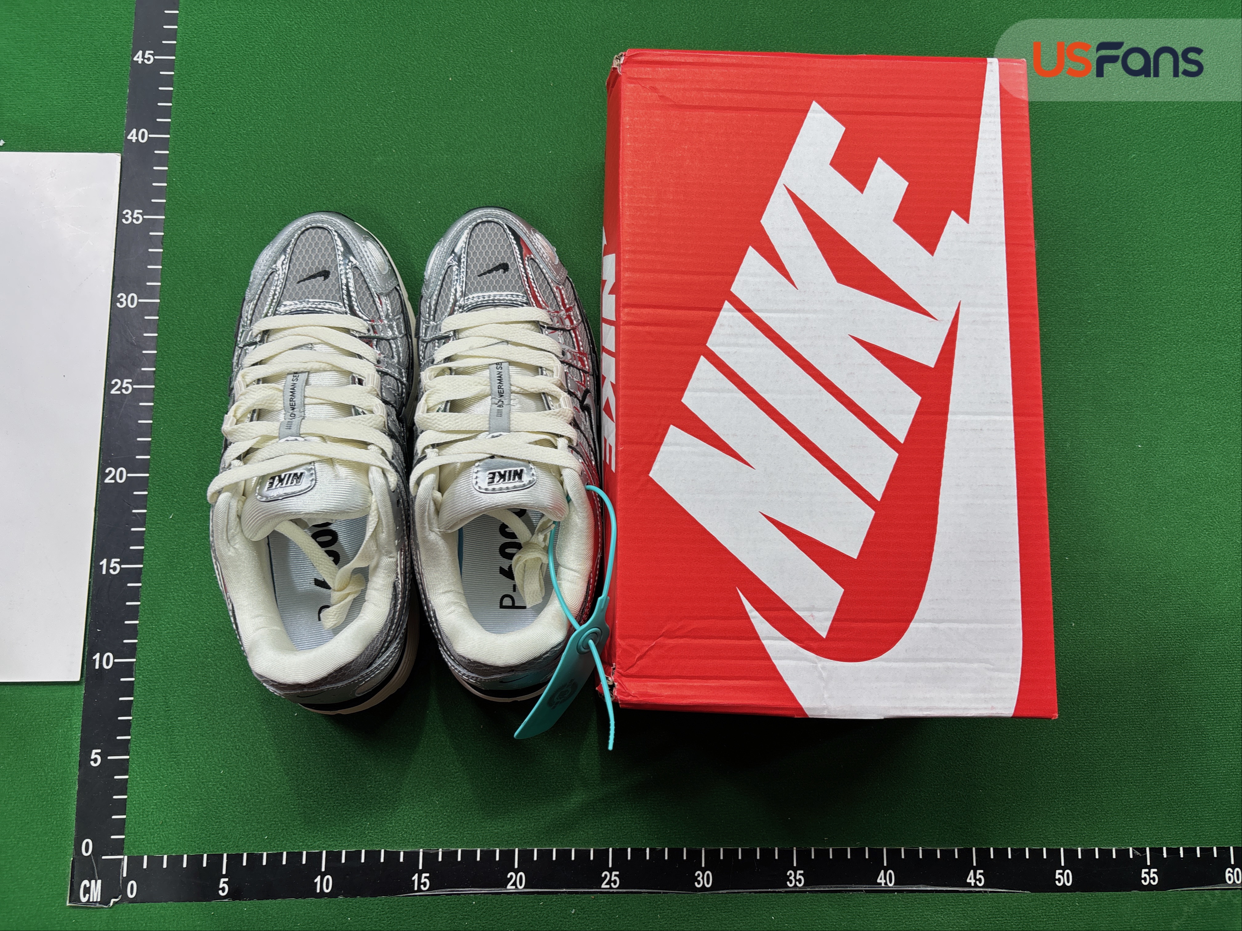 Sneakers — QC-foto 1 av 6