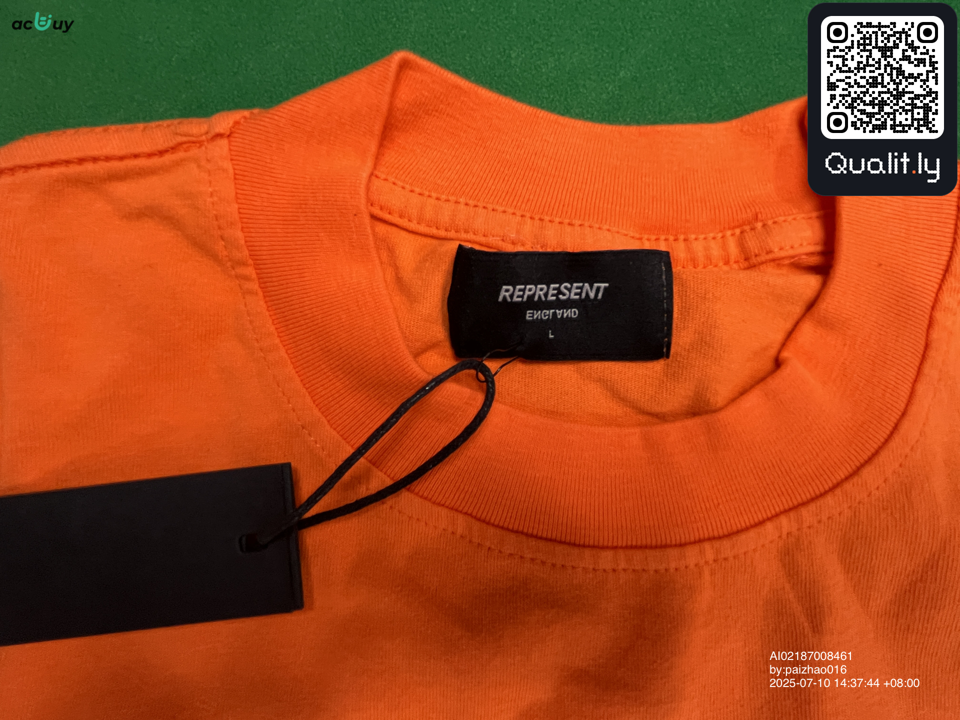 Tricou — fotografie QC 1 din 10