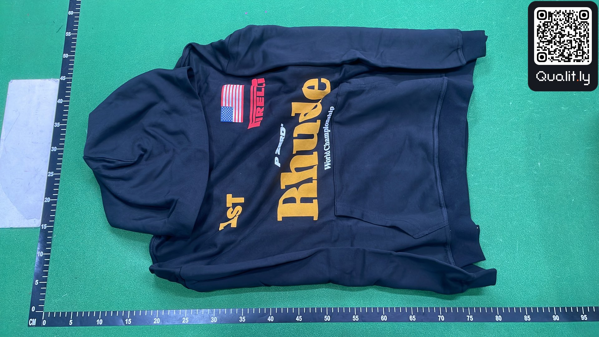 Hoodie QC photo 2 of 4