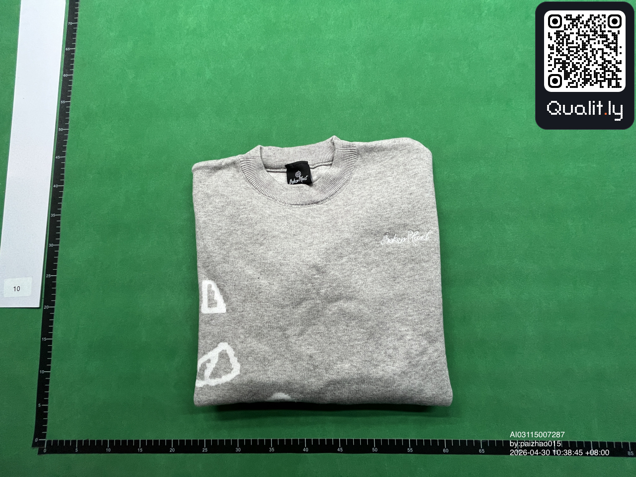 Sweater QC photo 1 of 4
