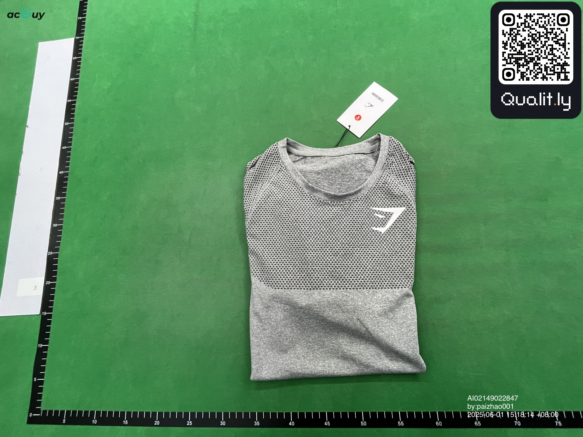 T-shirt — QC-foto 1 av 8