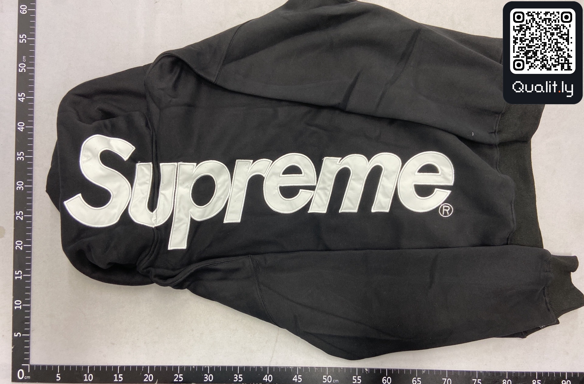 Hoodie QC photo 3 of 96