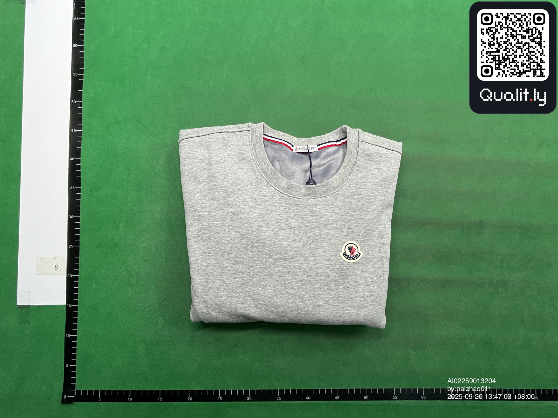 Sweatshirt — QC-foto 1 av 16