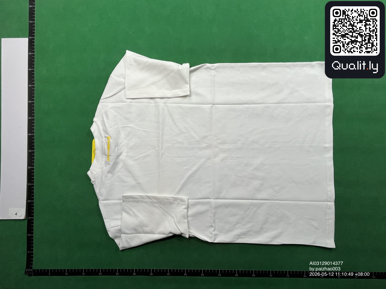 T-shirt — foto QC 3 di 10