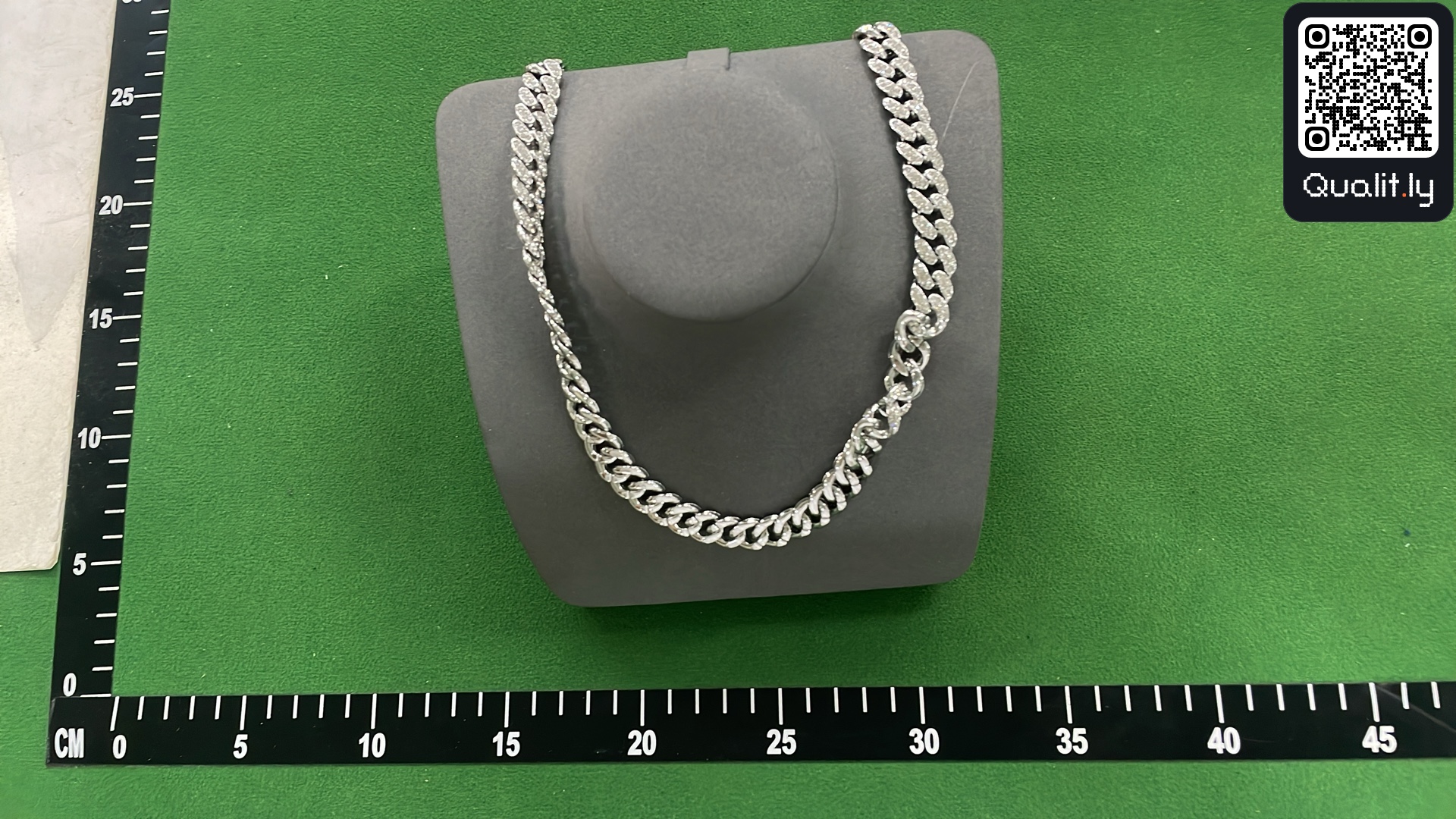 Jewelry QC photo 1 of 5