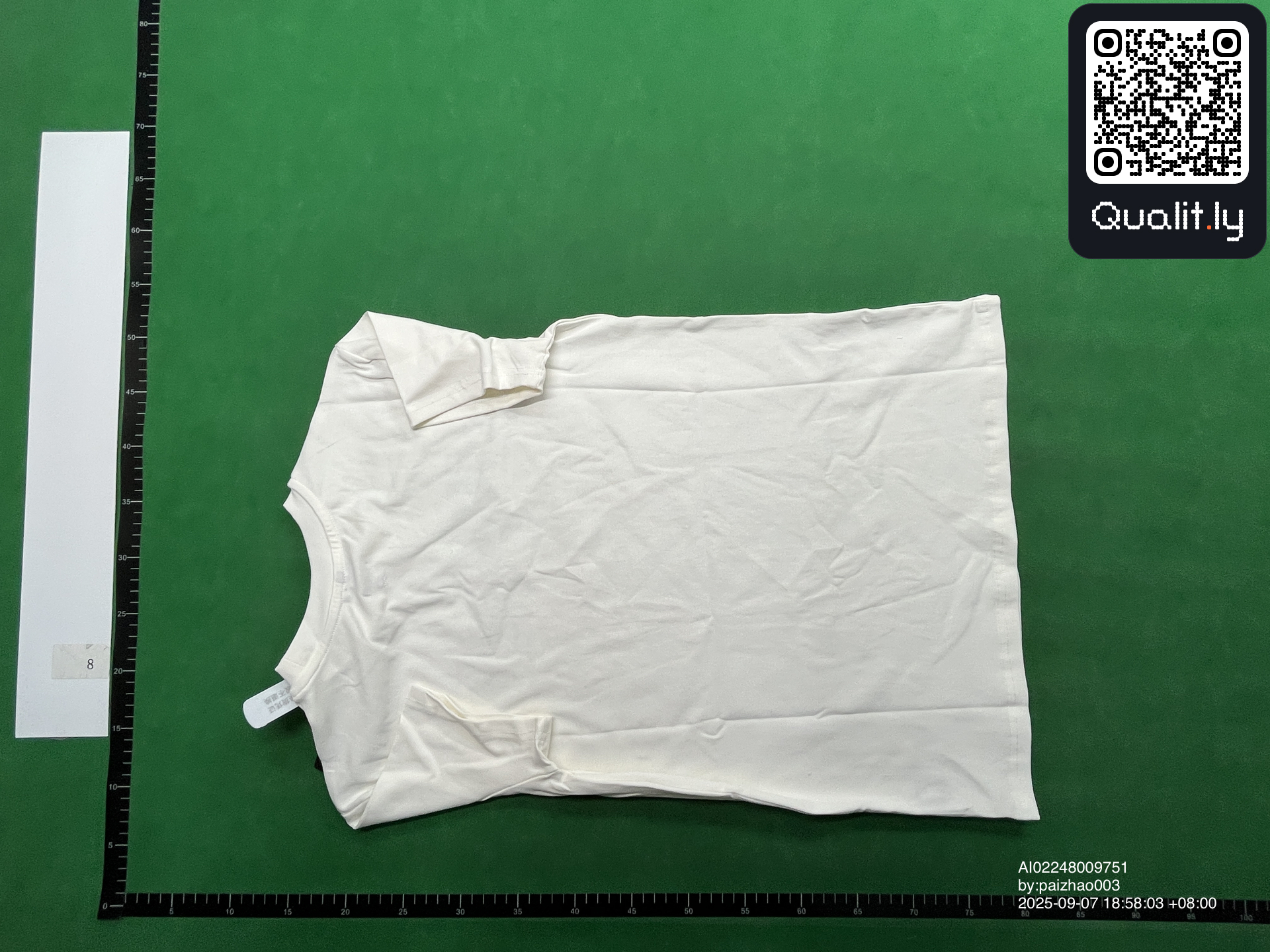 T-shirt — QC-foto 2 av 4