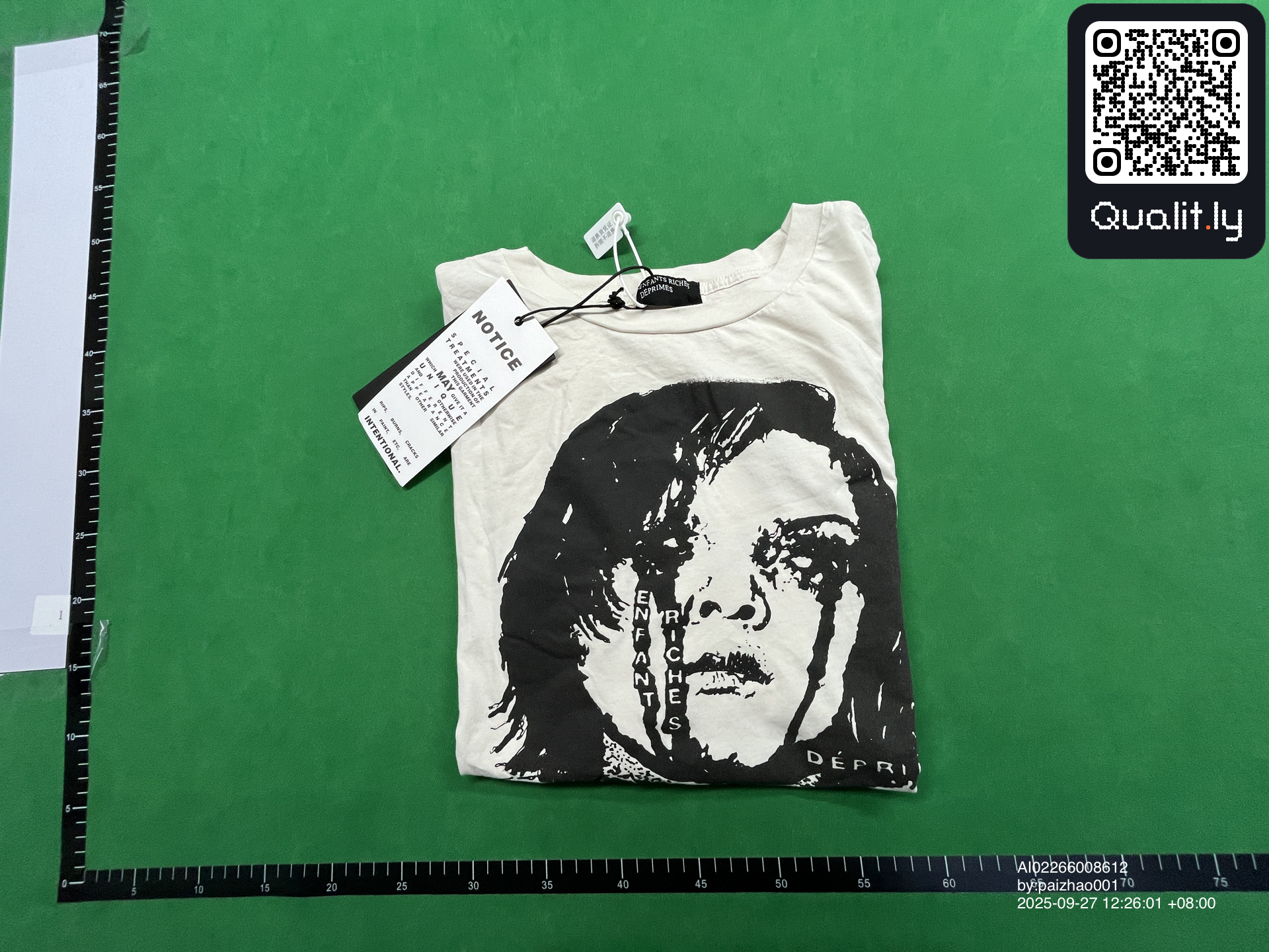 T-shirt — foto QC 1 di 18