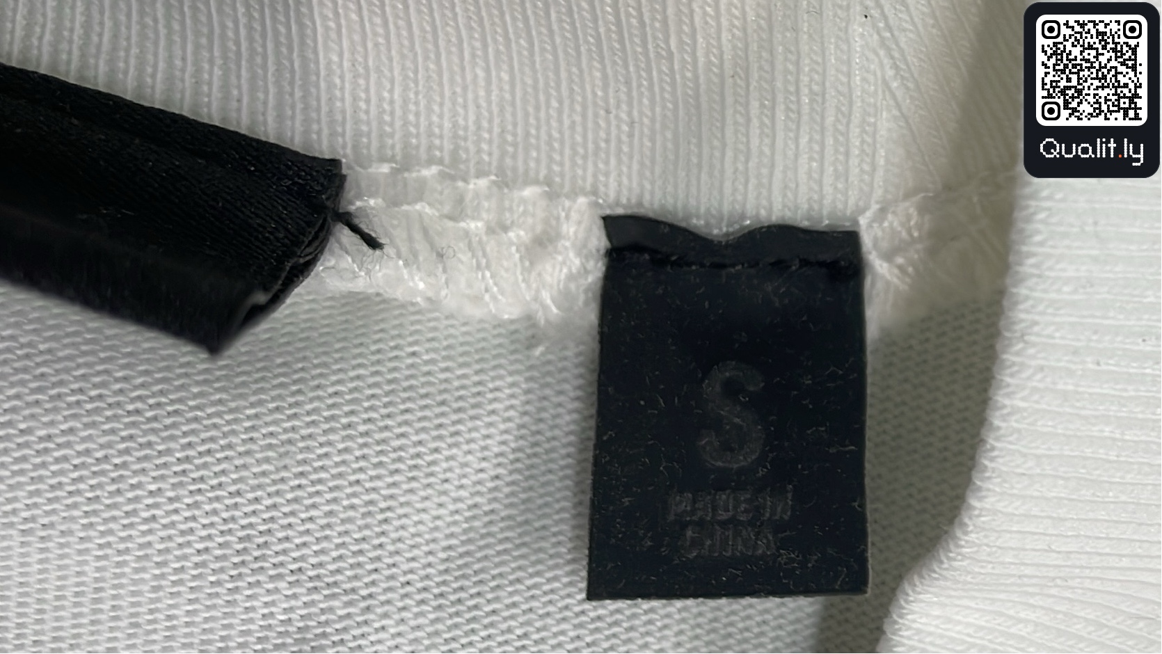 Tricou — fotografie QC 1 din 14
