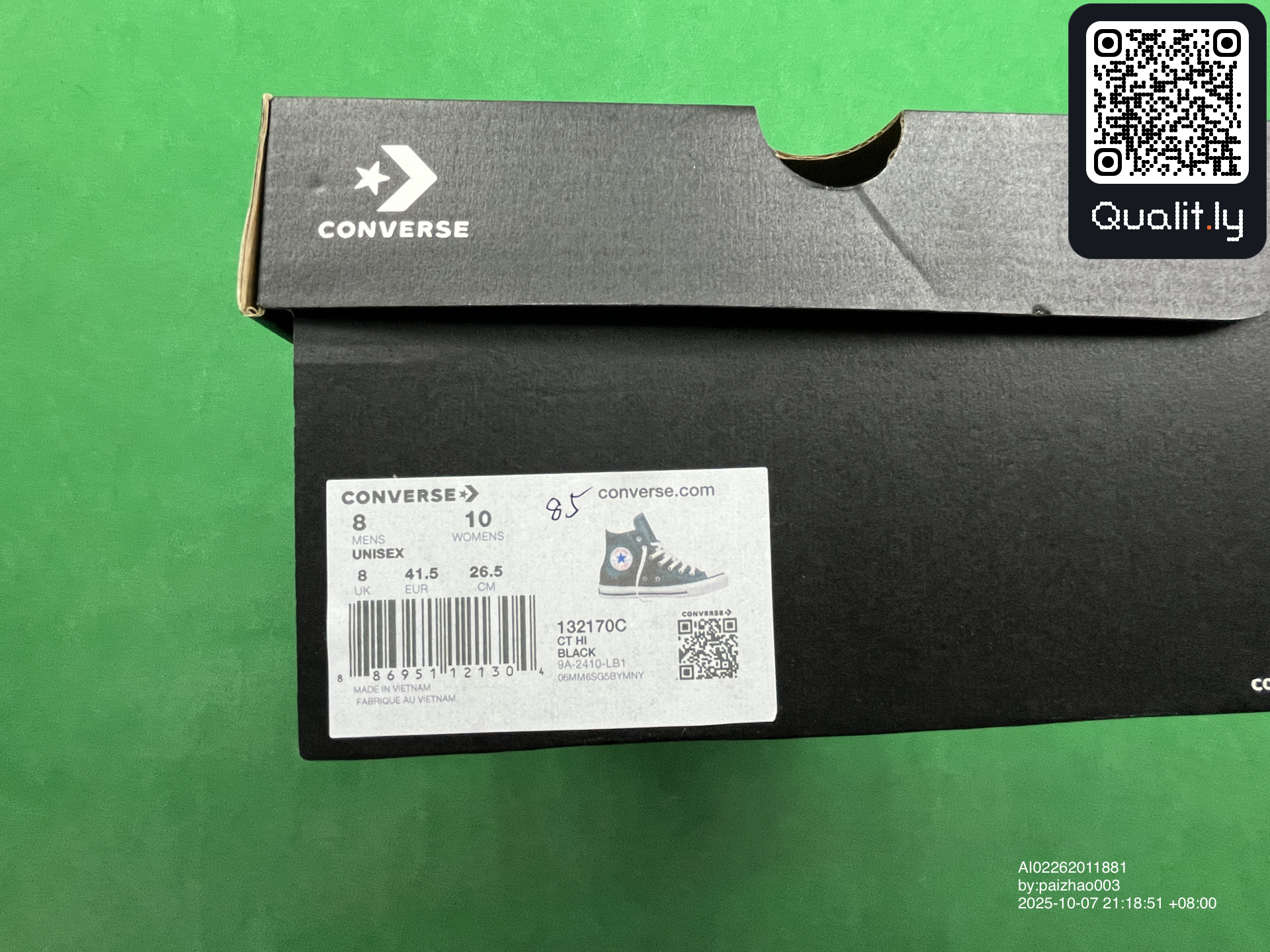 Sneakers QC photo 2 of 26