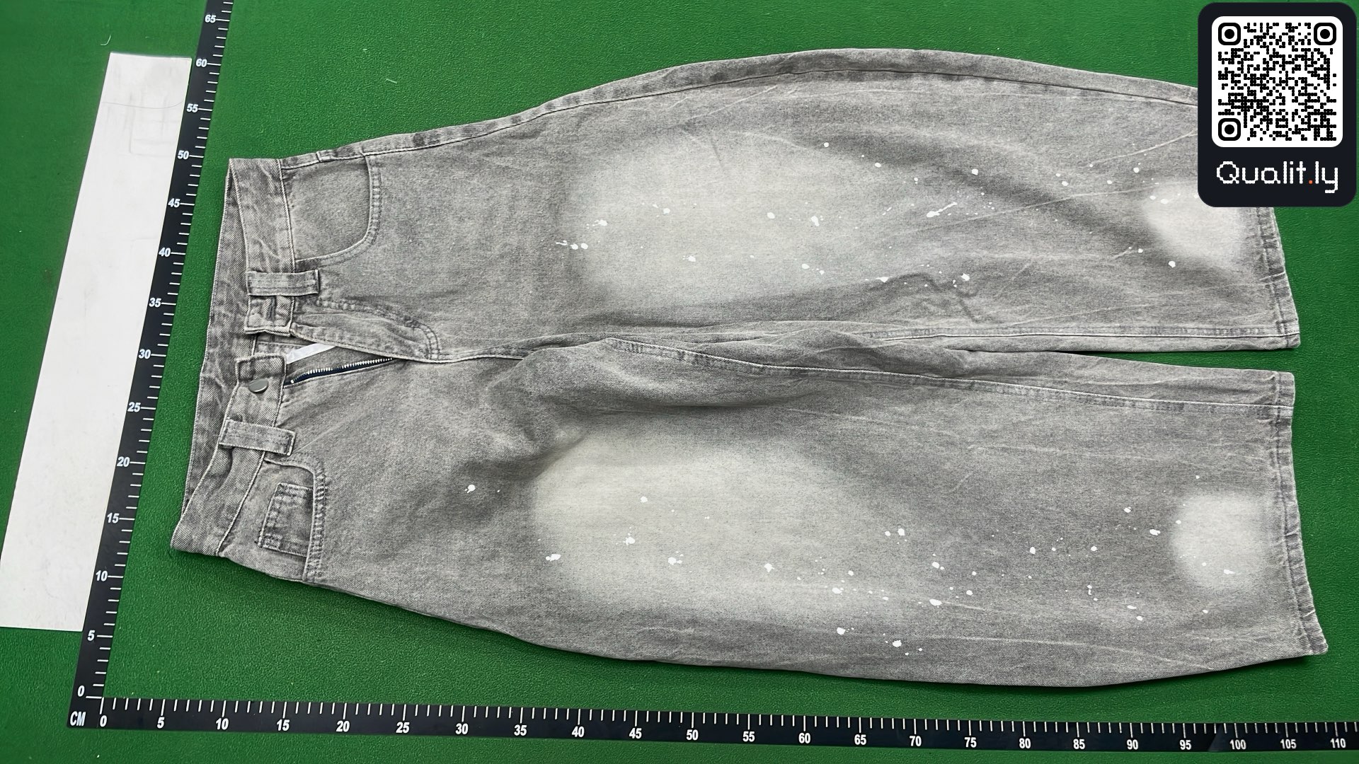 牛仔裤 QC 照片 2 / 4
