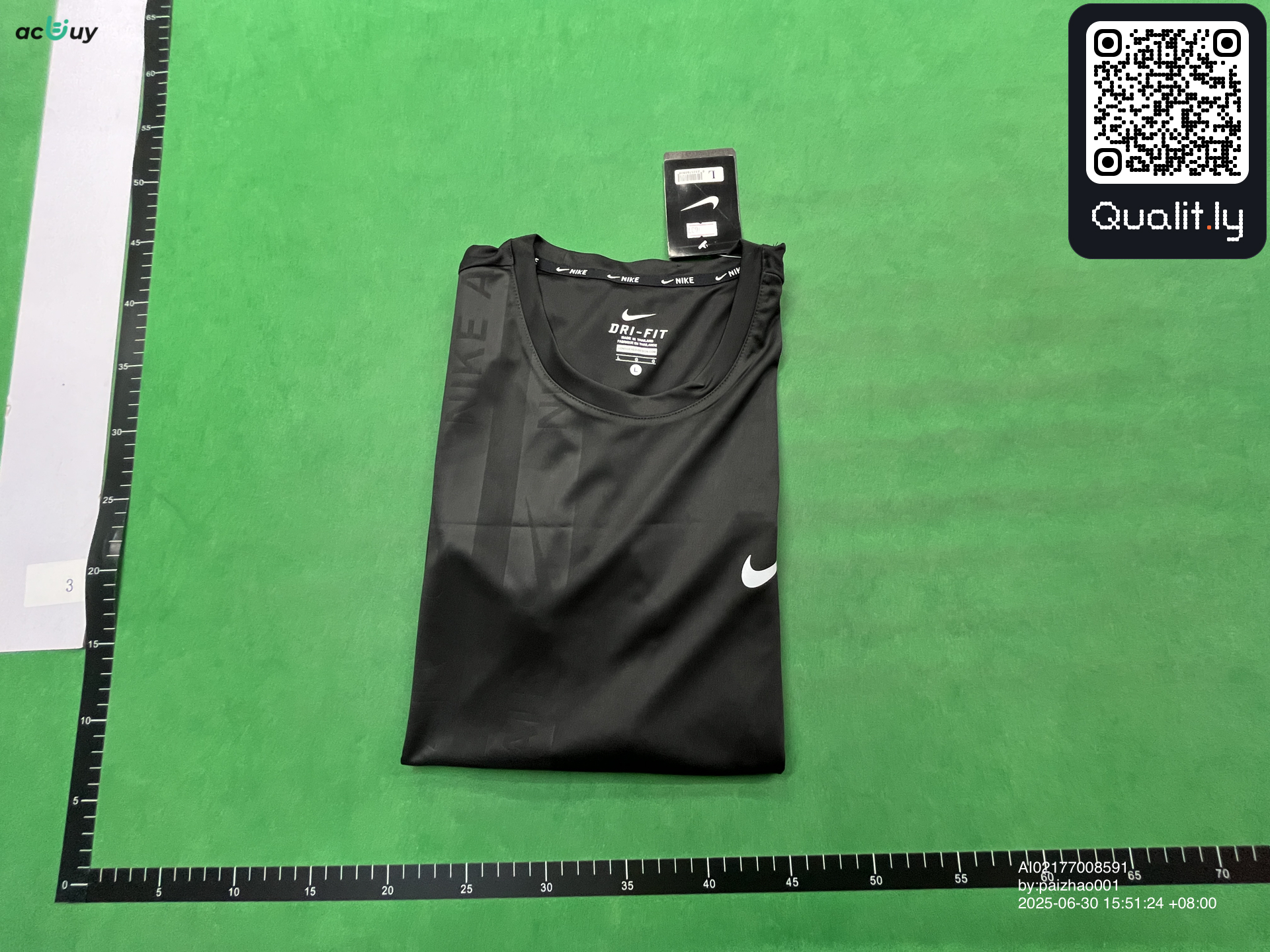 T-Shirt — QC-Foto 1 von 4