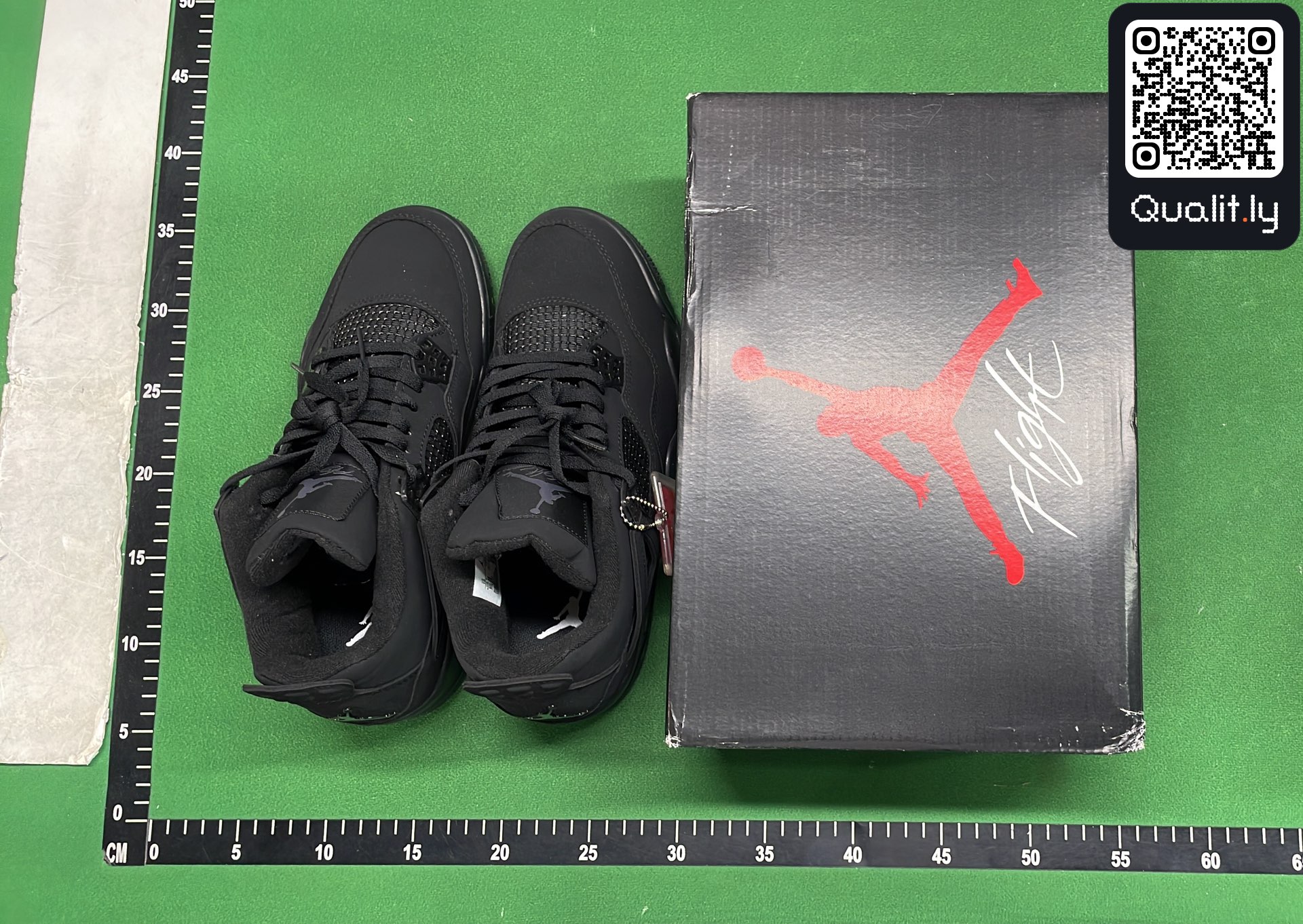 Sneakers — QC-foto 1 van 12