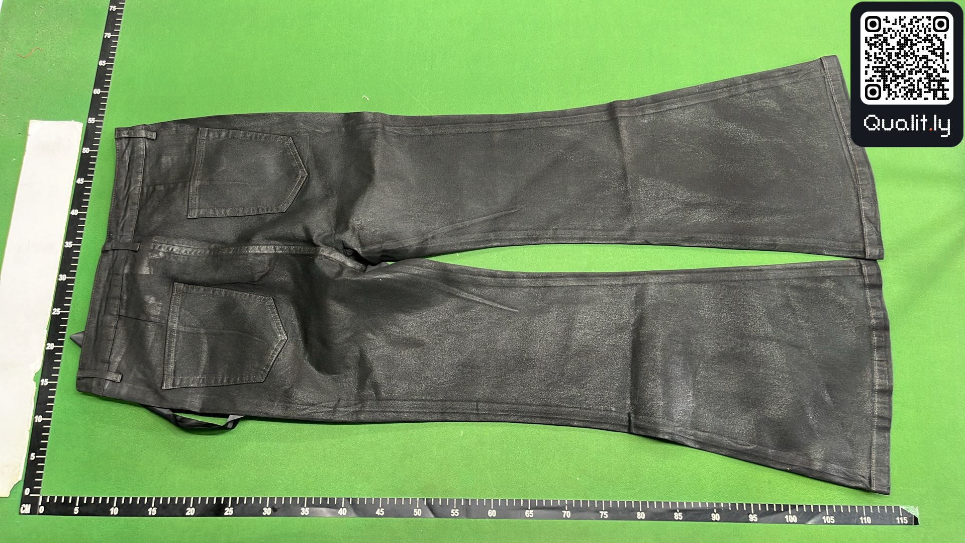 Jean — photo QC 3 sur 31