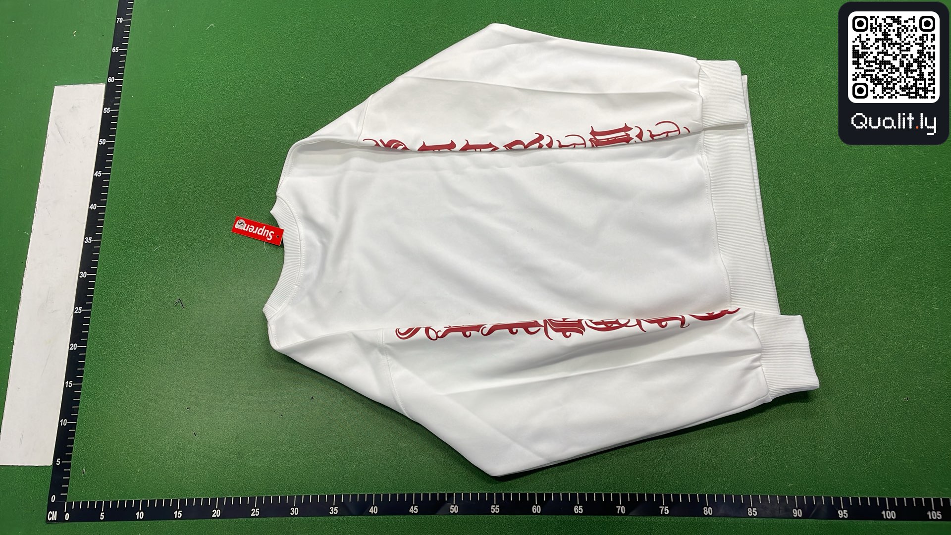 Hoodie — QC-foto 3 av 8