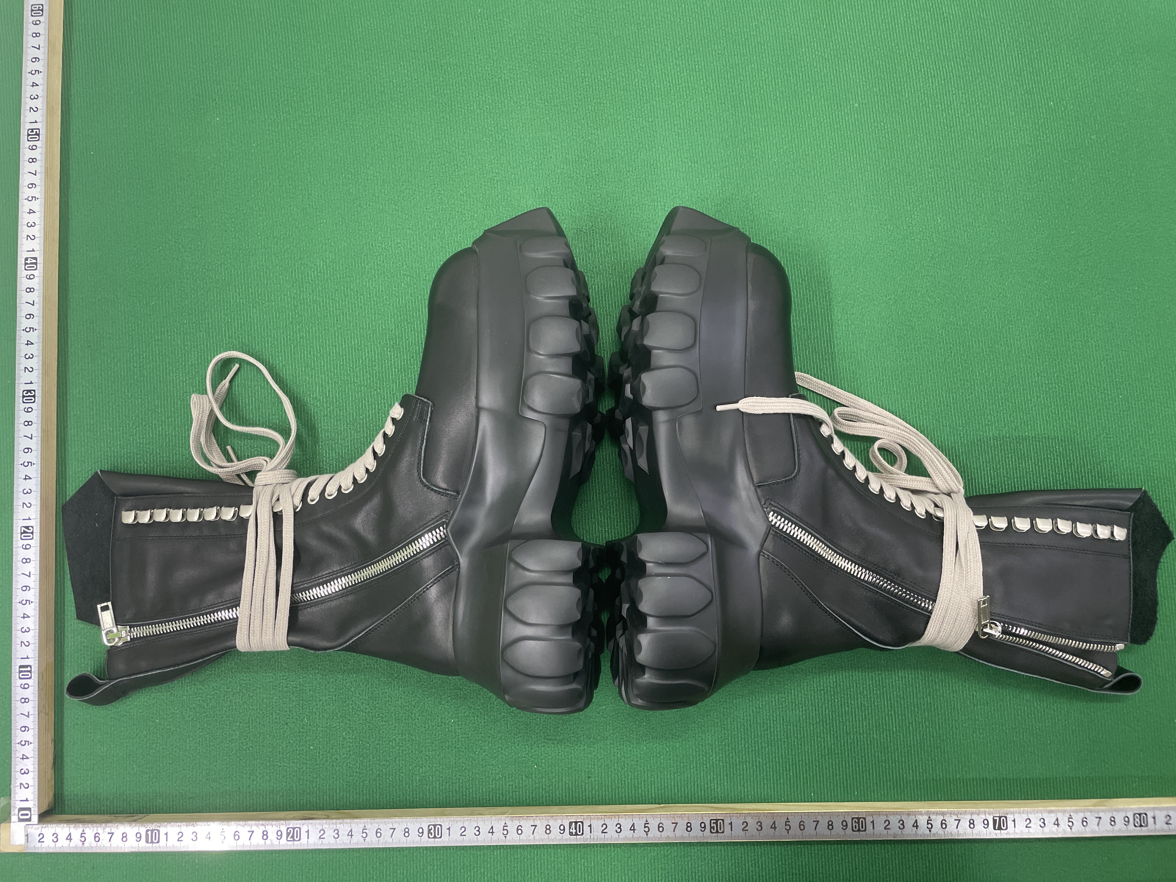 Boots QC photo 1 of 36