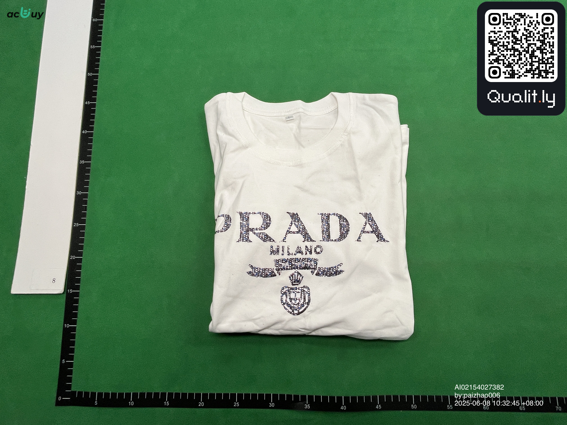 Tricou — fotografie QC 1 din 98