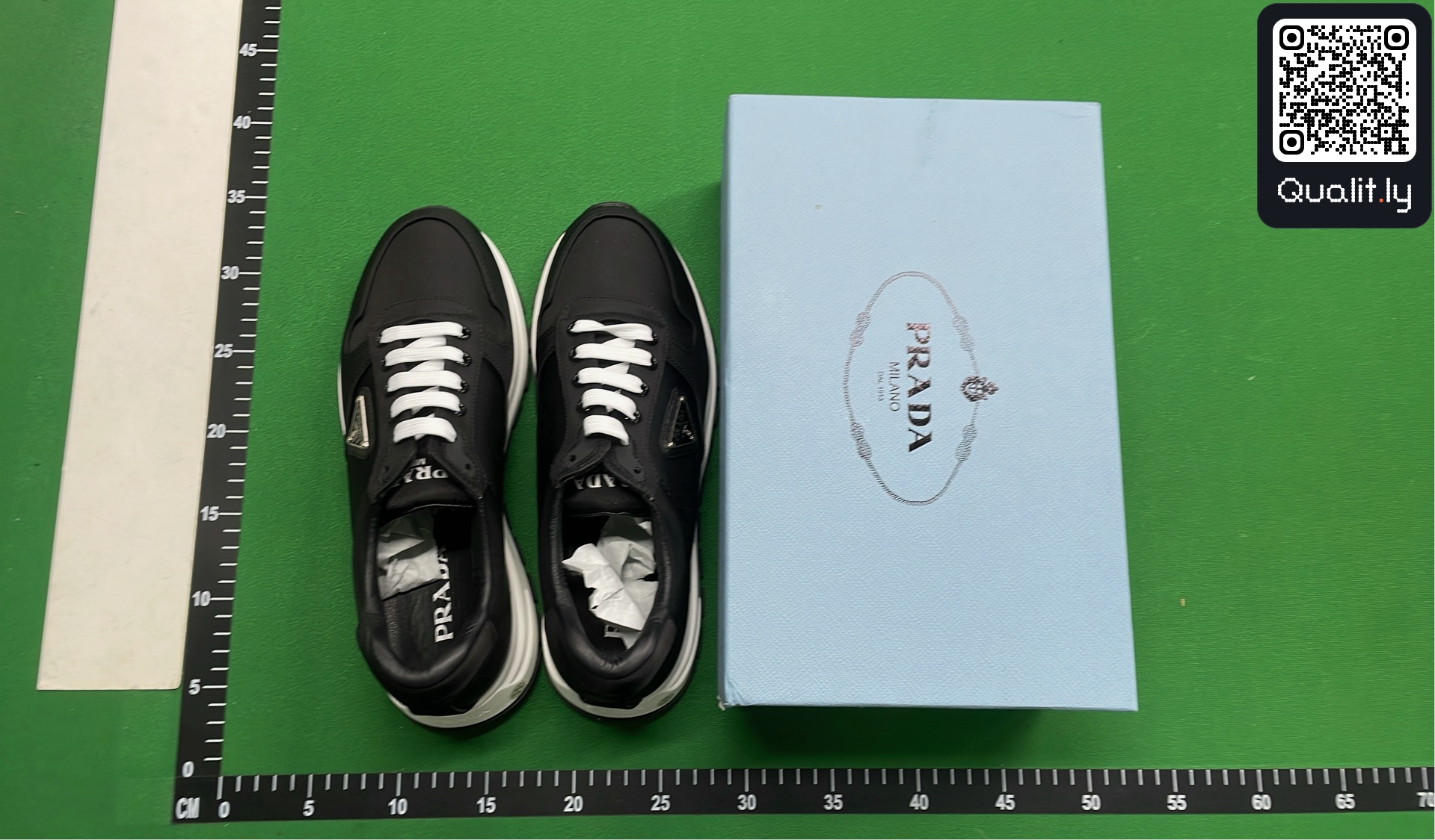 Sneakers — QC-foto 1 av 22