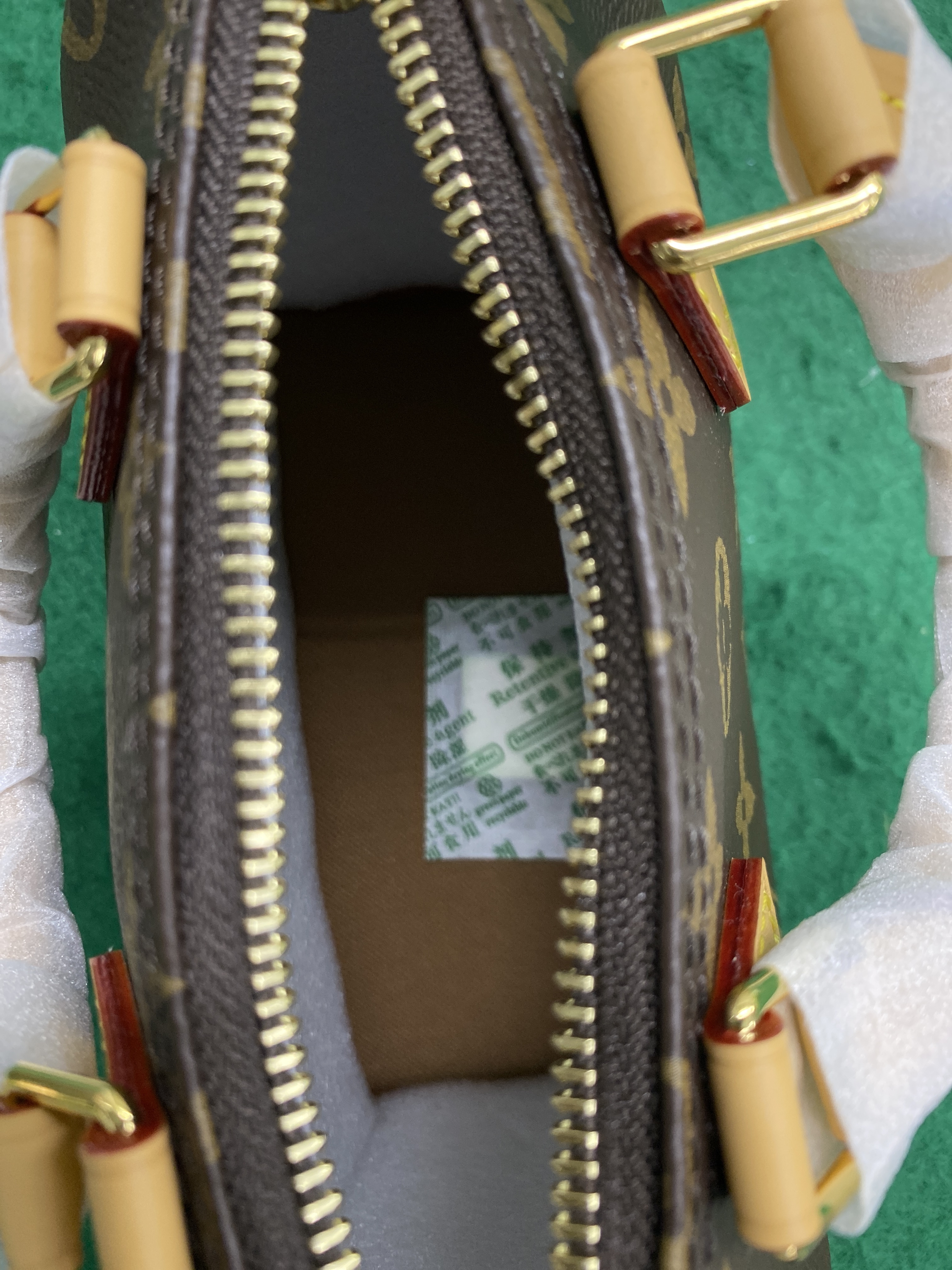 Tasche — QC-Foto 3 von 34