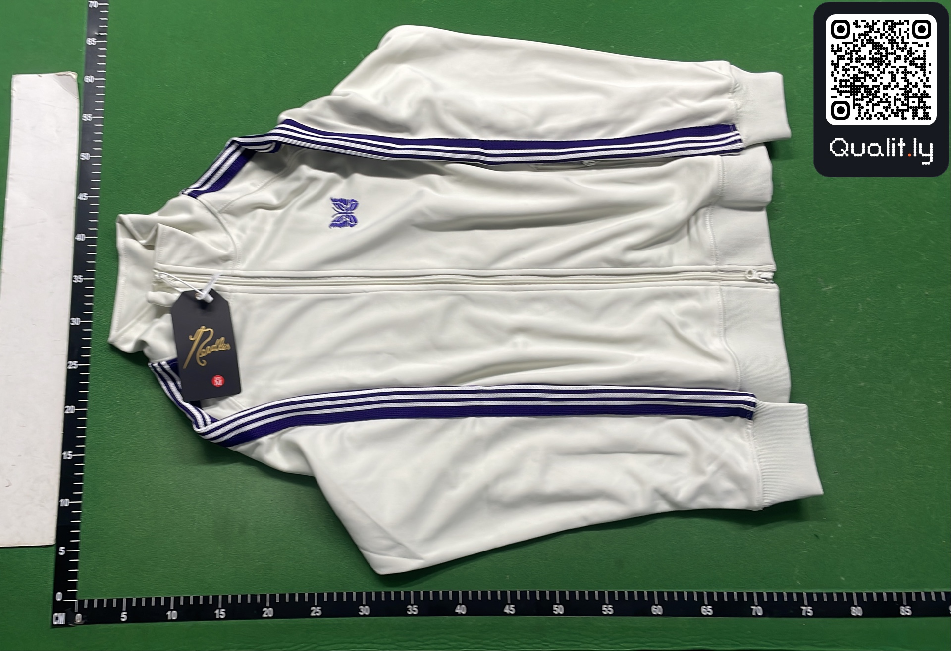 Jacket QC photo 2 of 4
