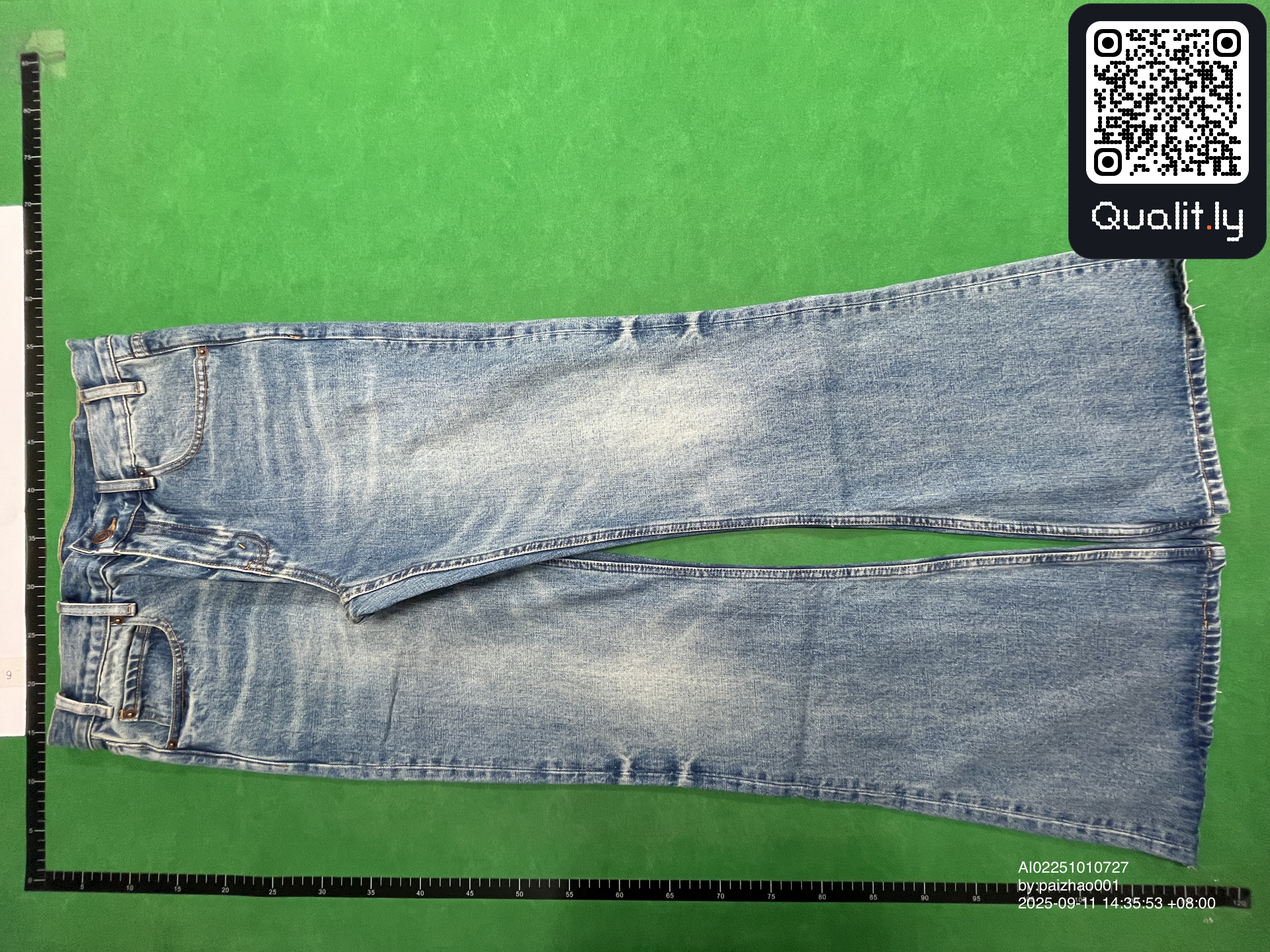 Jeans — QC-foto 3 van 10